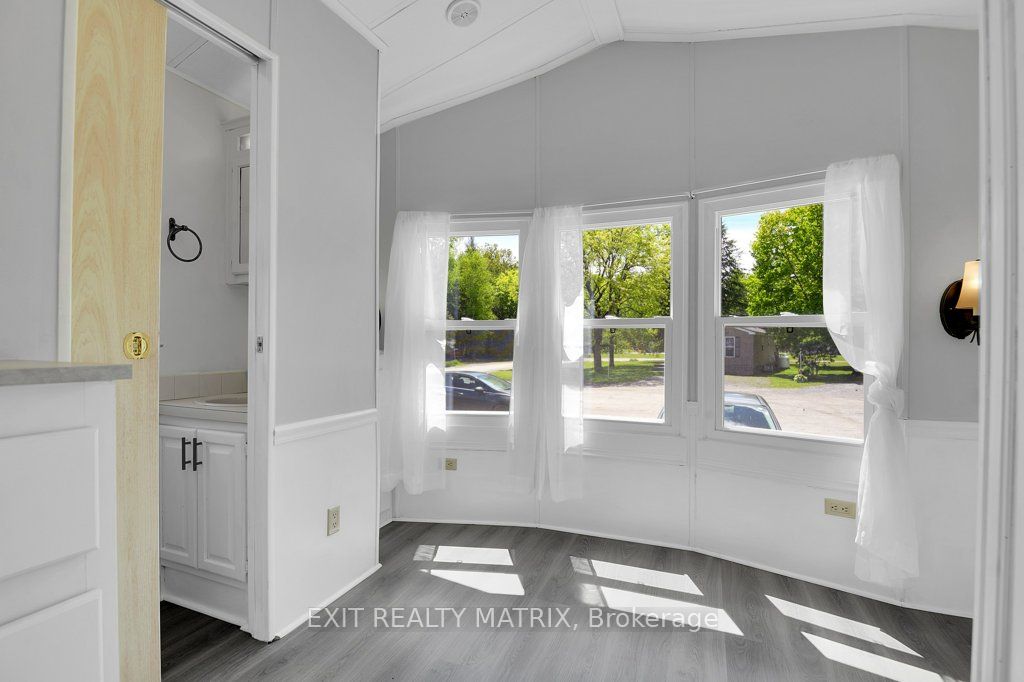 1376 Tigerlily Private Property Photo 14