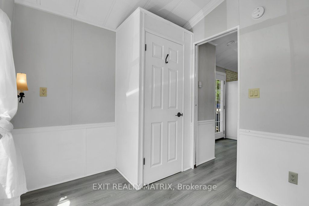 1376 Tigerlily Private Property Photo 16
