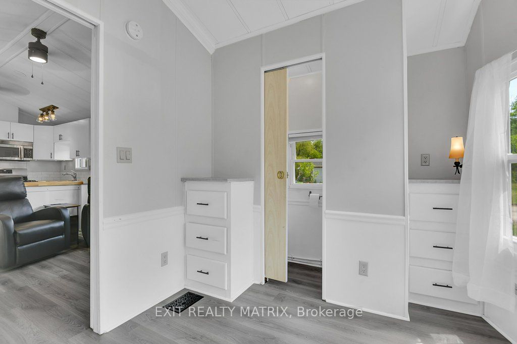1376 Tigerlily Private Property Photo 17