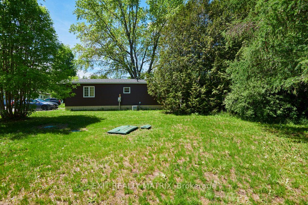 1376 Tigerlily Private Property Photo 30
