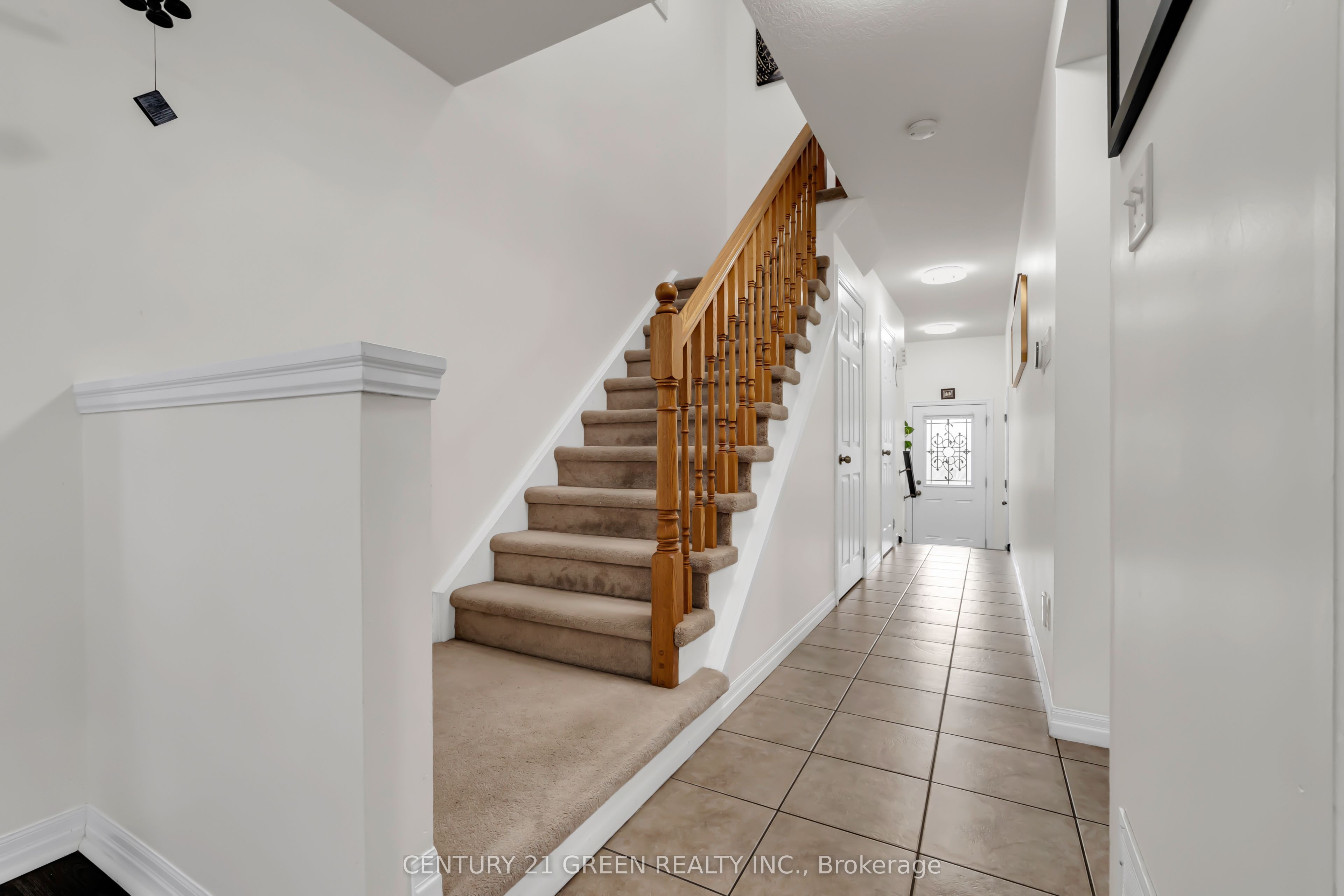 54 Rockcliffe Drive Property Photo 5