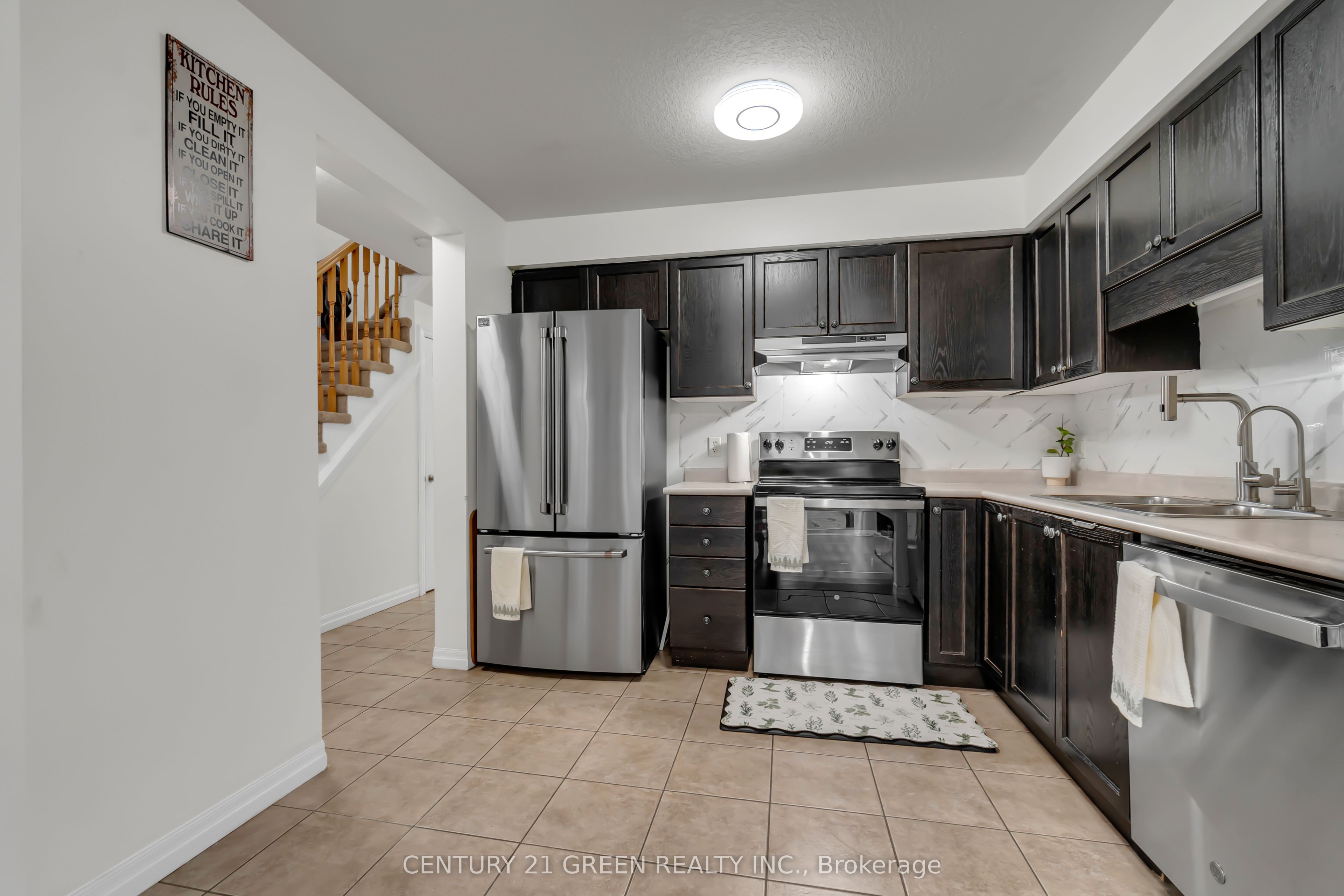 54 Rockcliffe Drive Property Photo 11