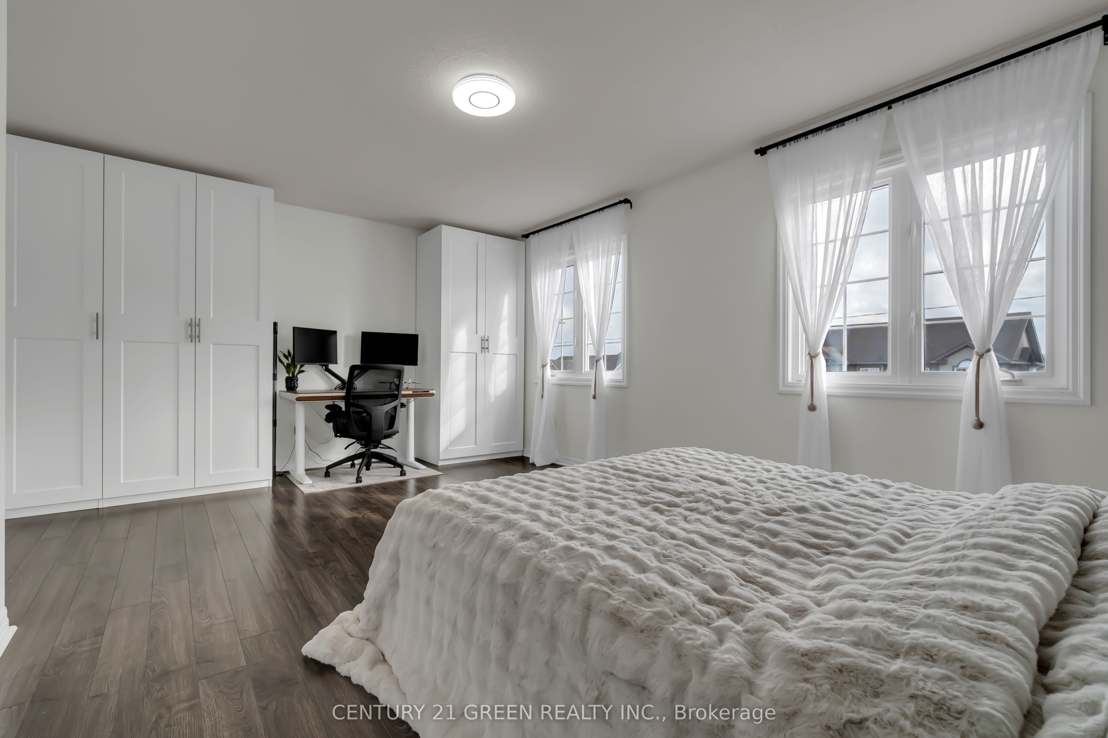 54 Rockcliffe Drive Property Photo 15