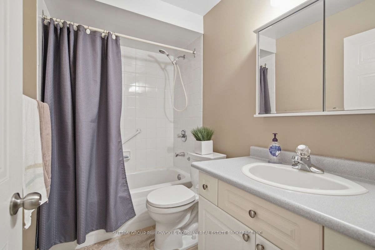 1241 Hamilton Road 64 Property Photo 23