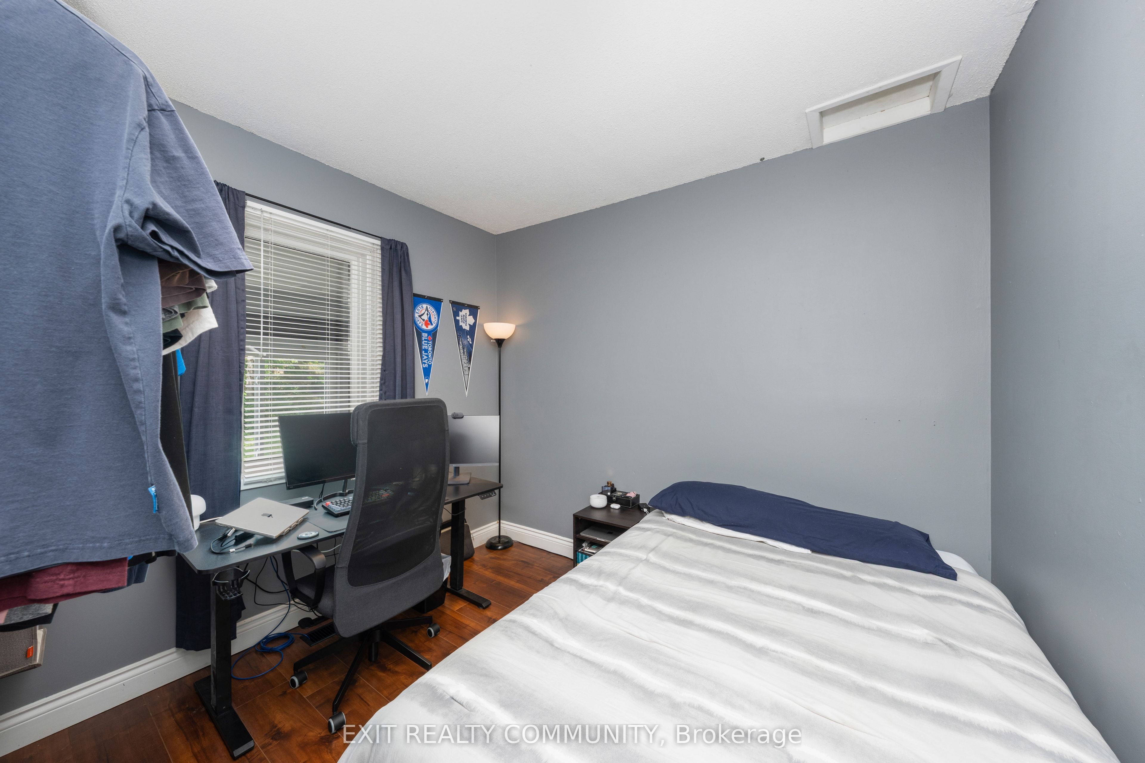20 Wharncliffe Road S Property Photo 25