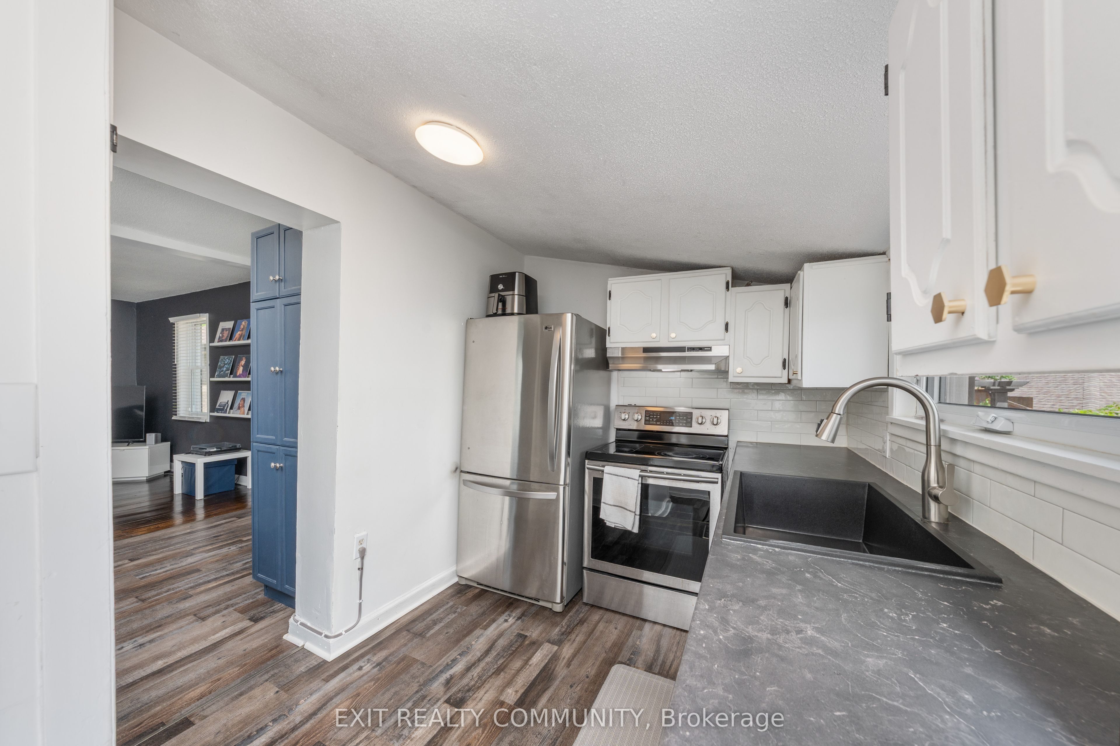20 Wharncliffe Road S Property Photo 40