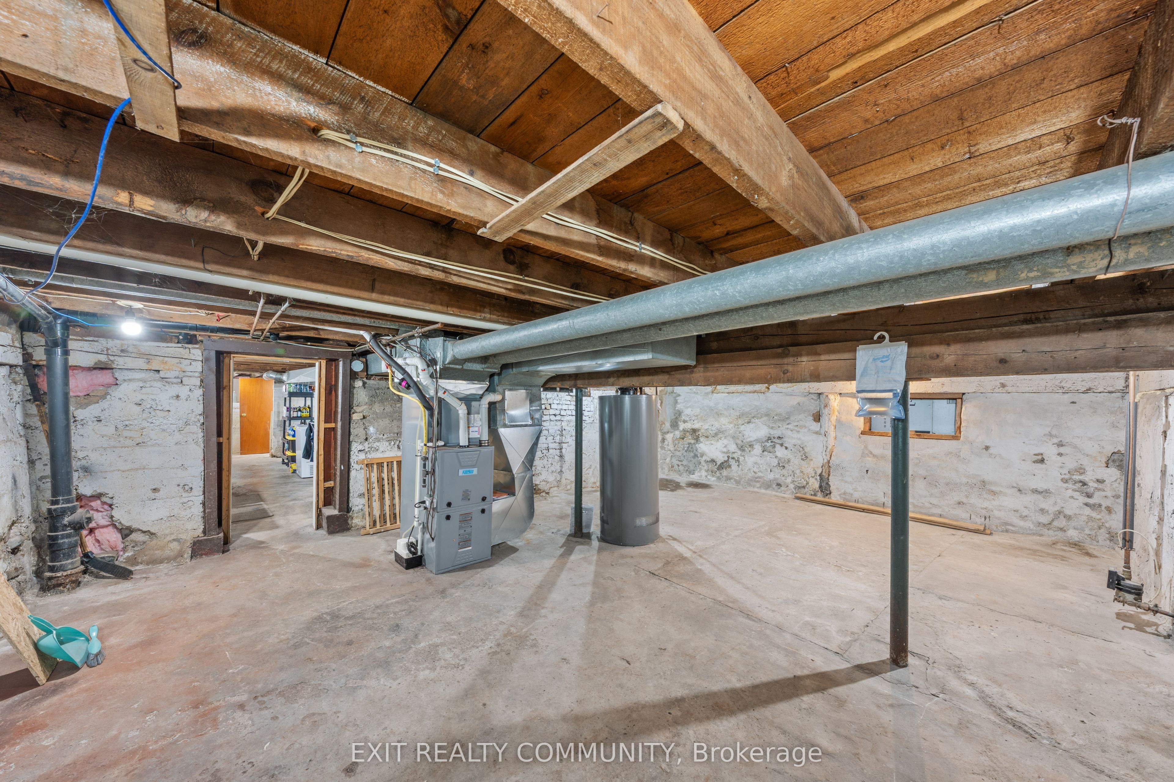 20 Wharncliffe Road S Property Photo 43