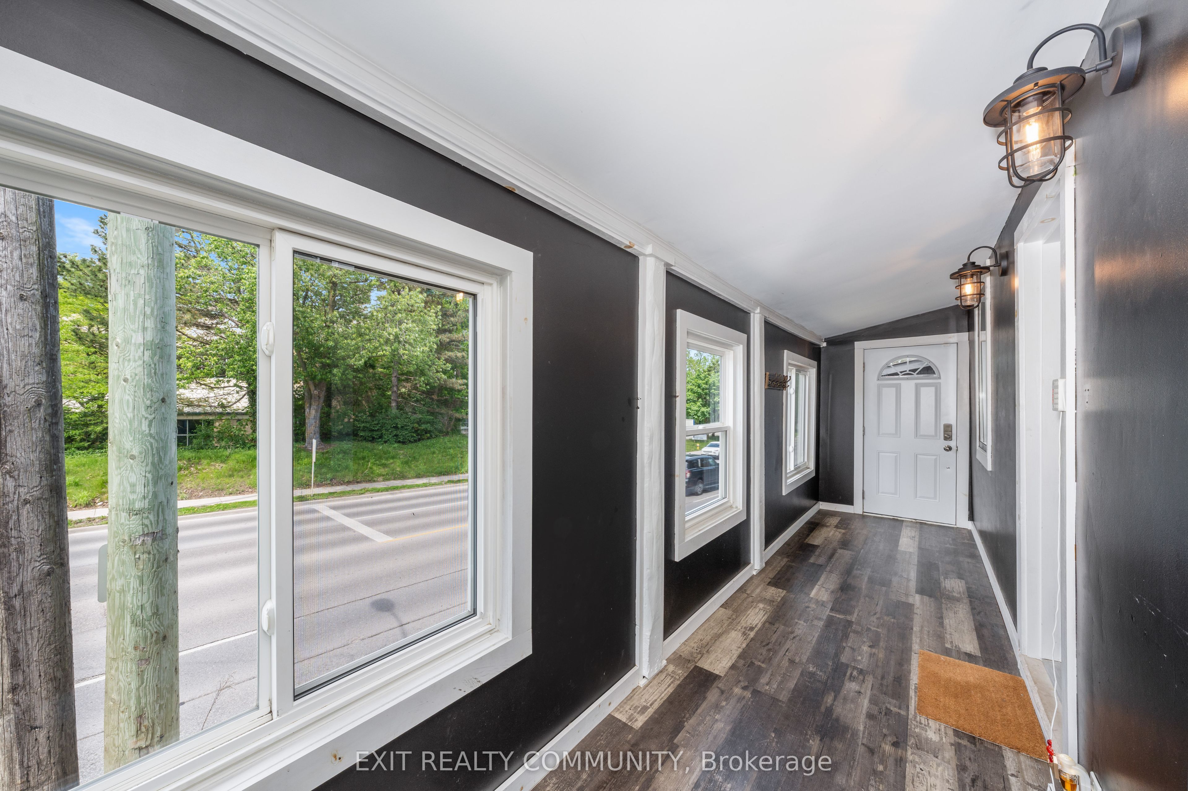 20 Wharncliffe Road S Property Photo 47
