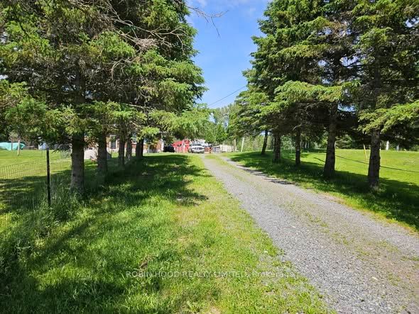 892 Secord Road Property Photo 2