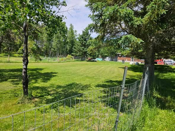 892 Secord Road Property Photo 4
