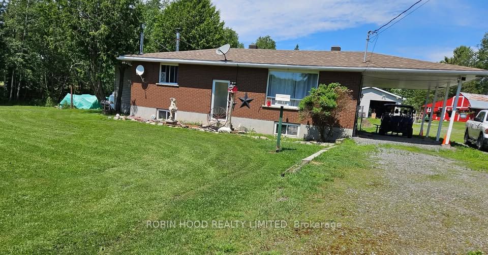 892 Secord Road Property Photo 11