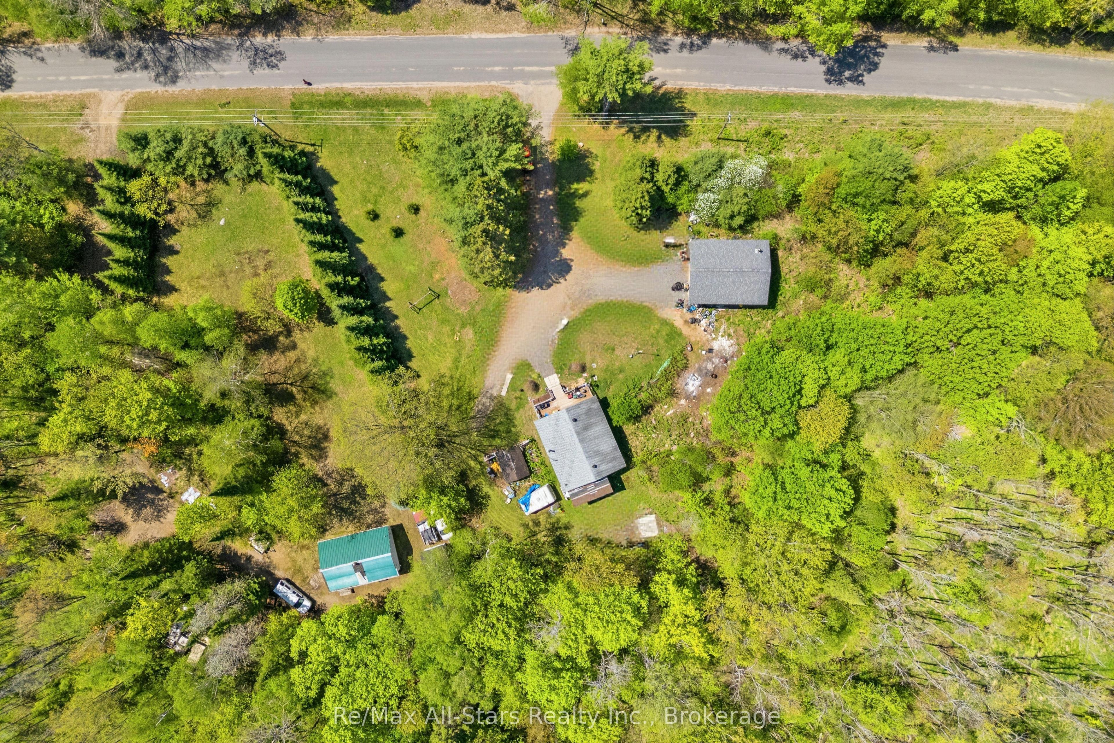2170 Buckslide Road Property Photo 2