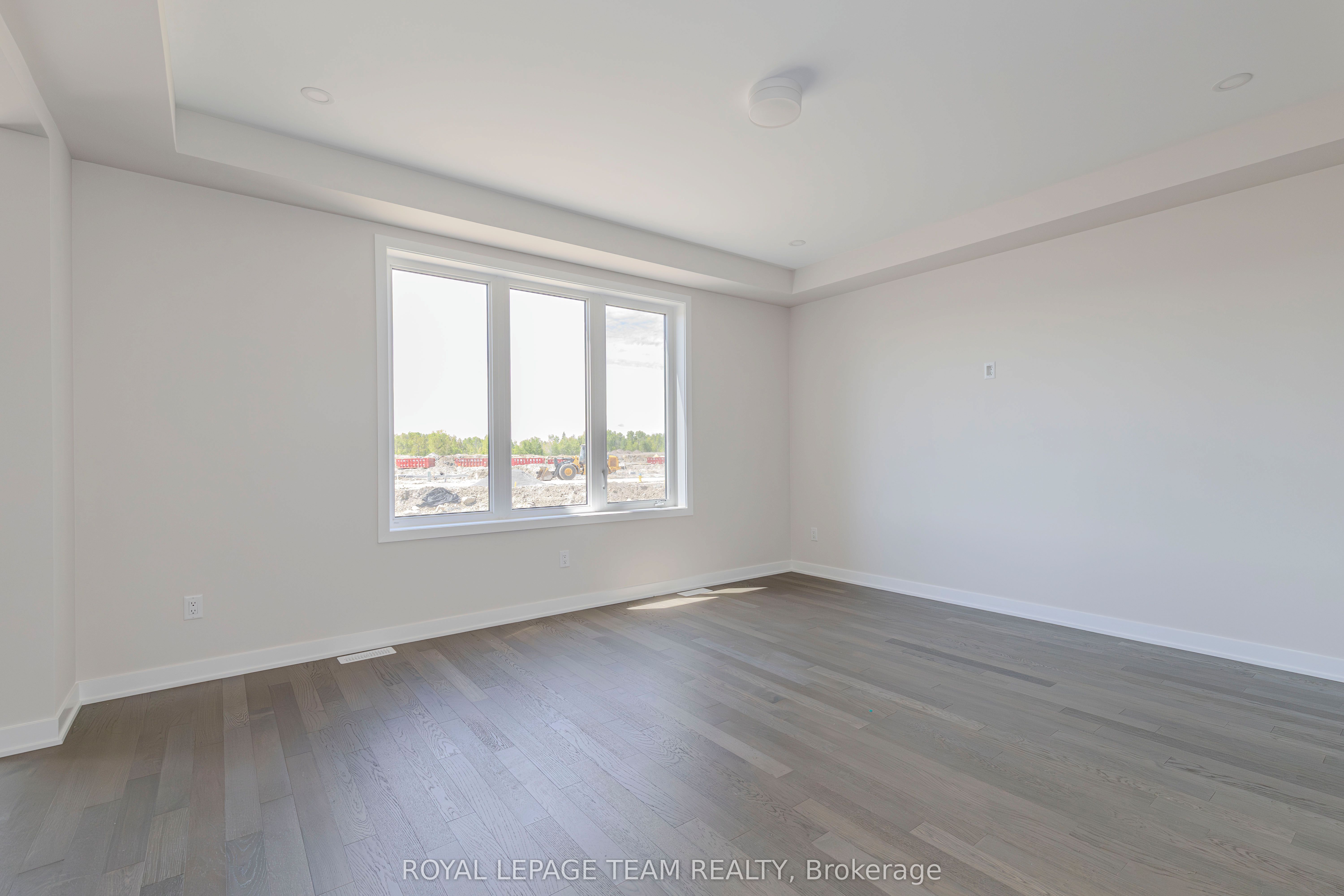 475 Meynell Road E Property Photo 7