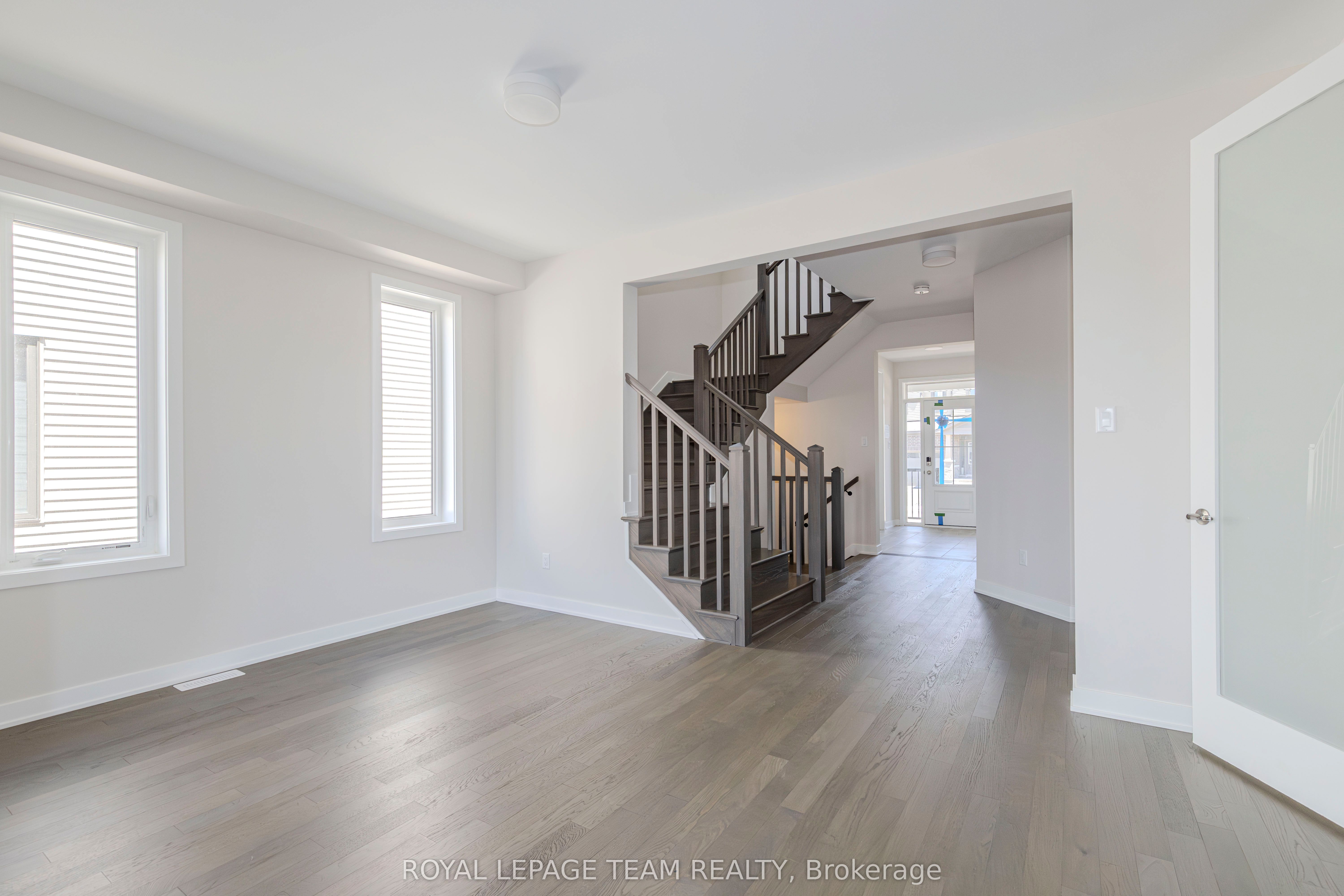475 Meynell Road E Property Photo 8