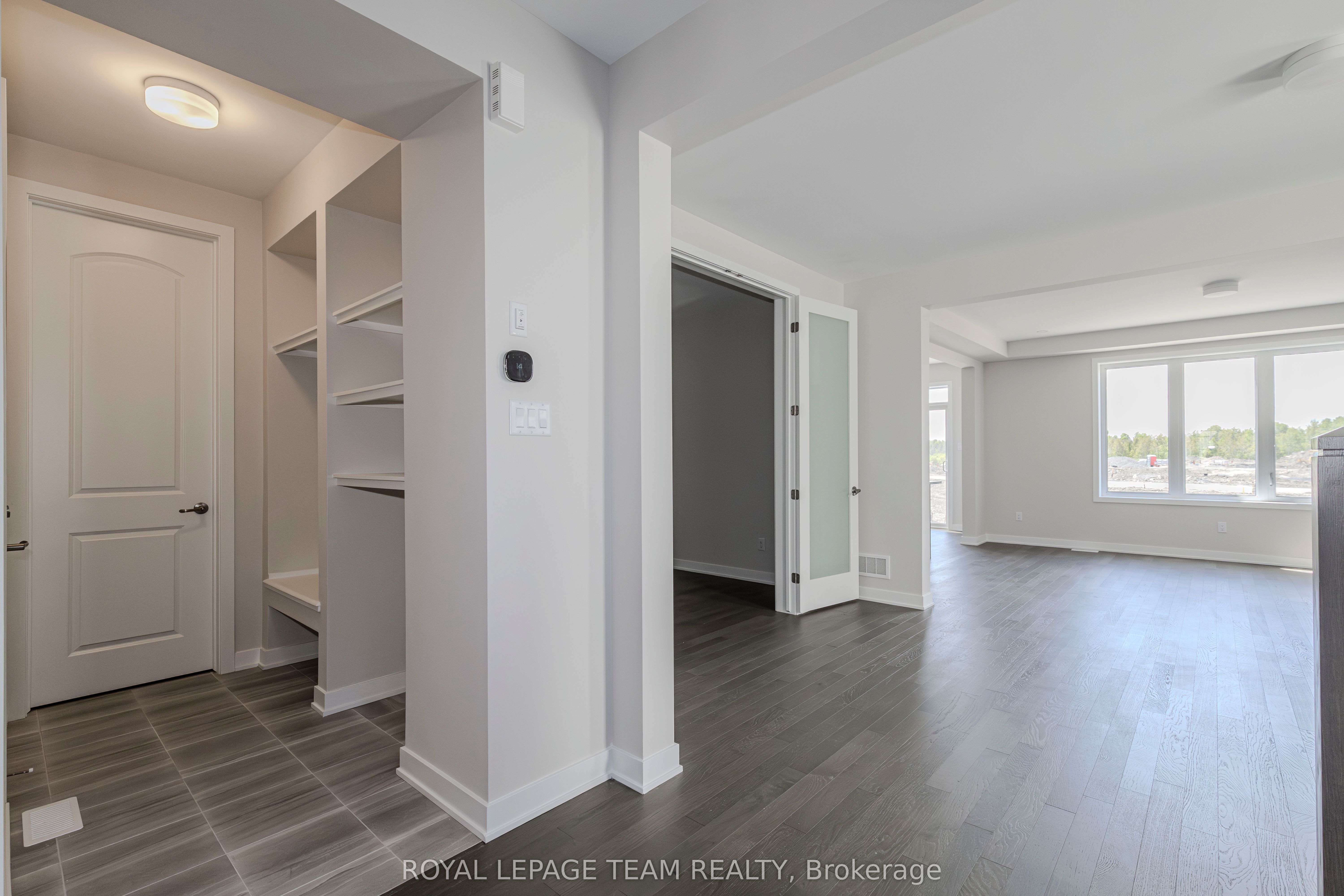 475 Meynell Road E Property Photo 15