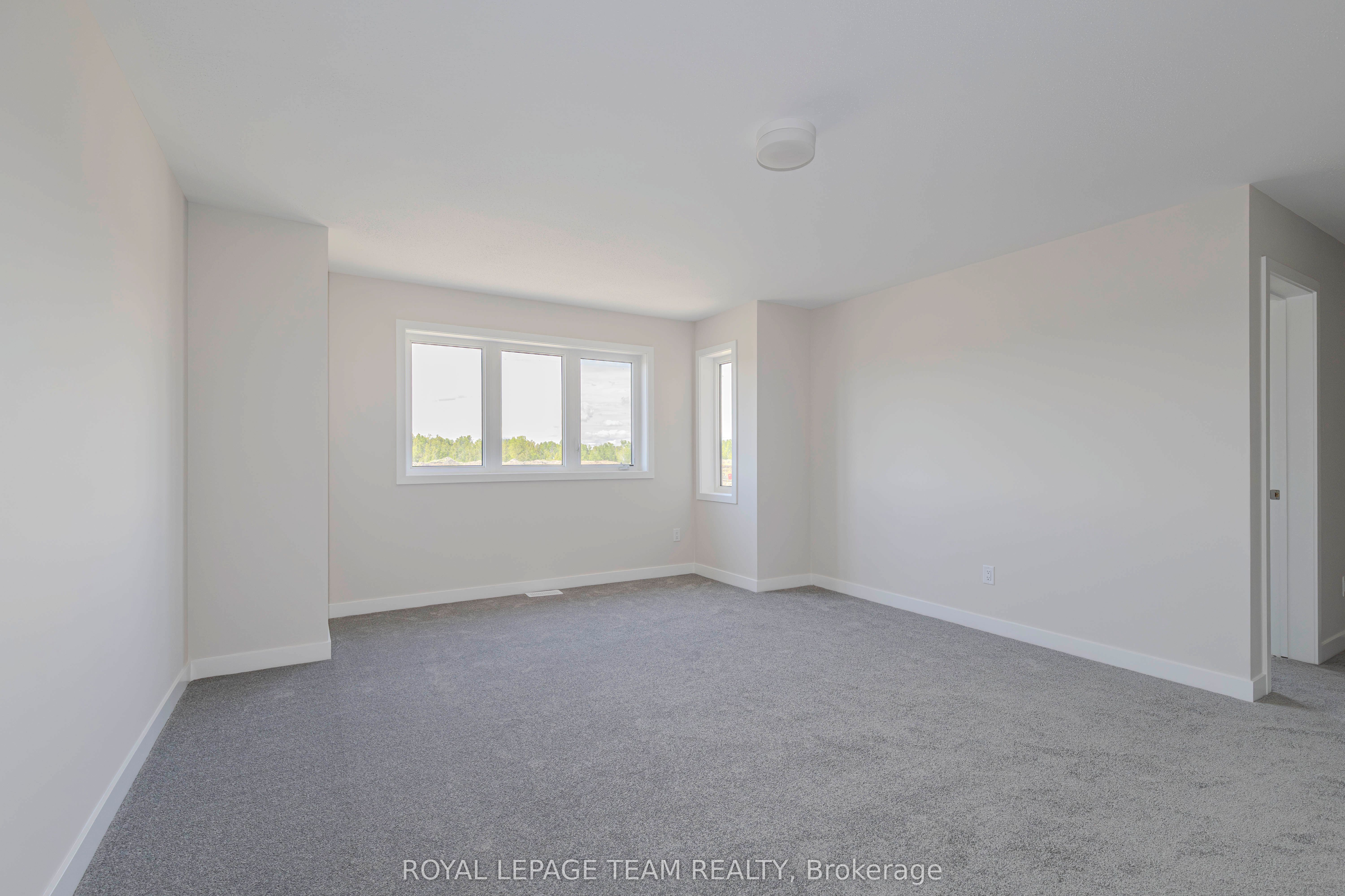 475 Meynell Road E Property Photo 21
