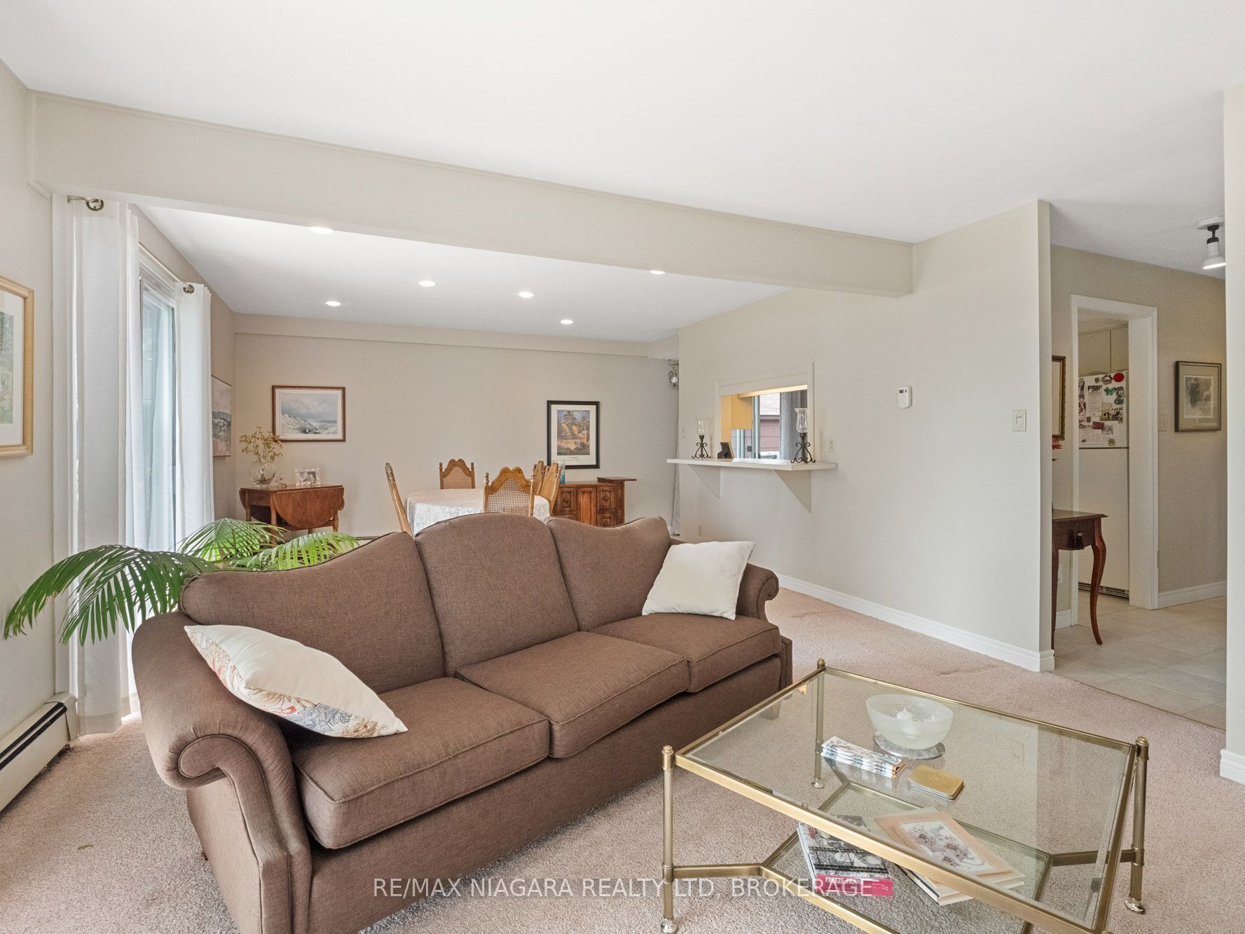 735 Niagara Boulevard Property Photo 15