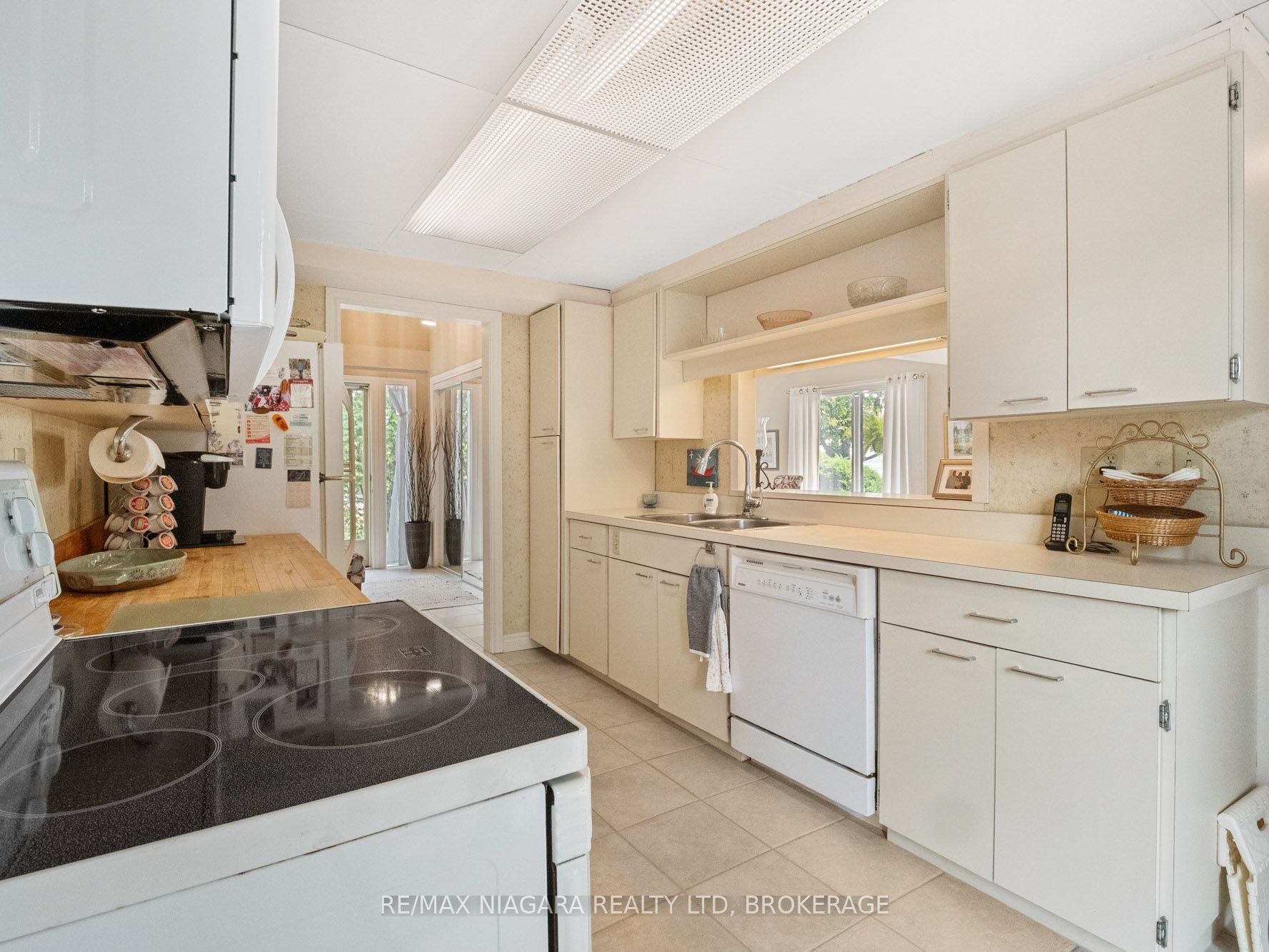 735 Niagara Boulevard Property Photo 18