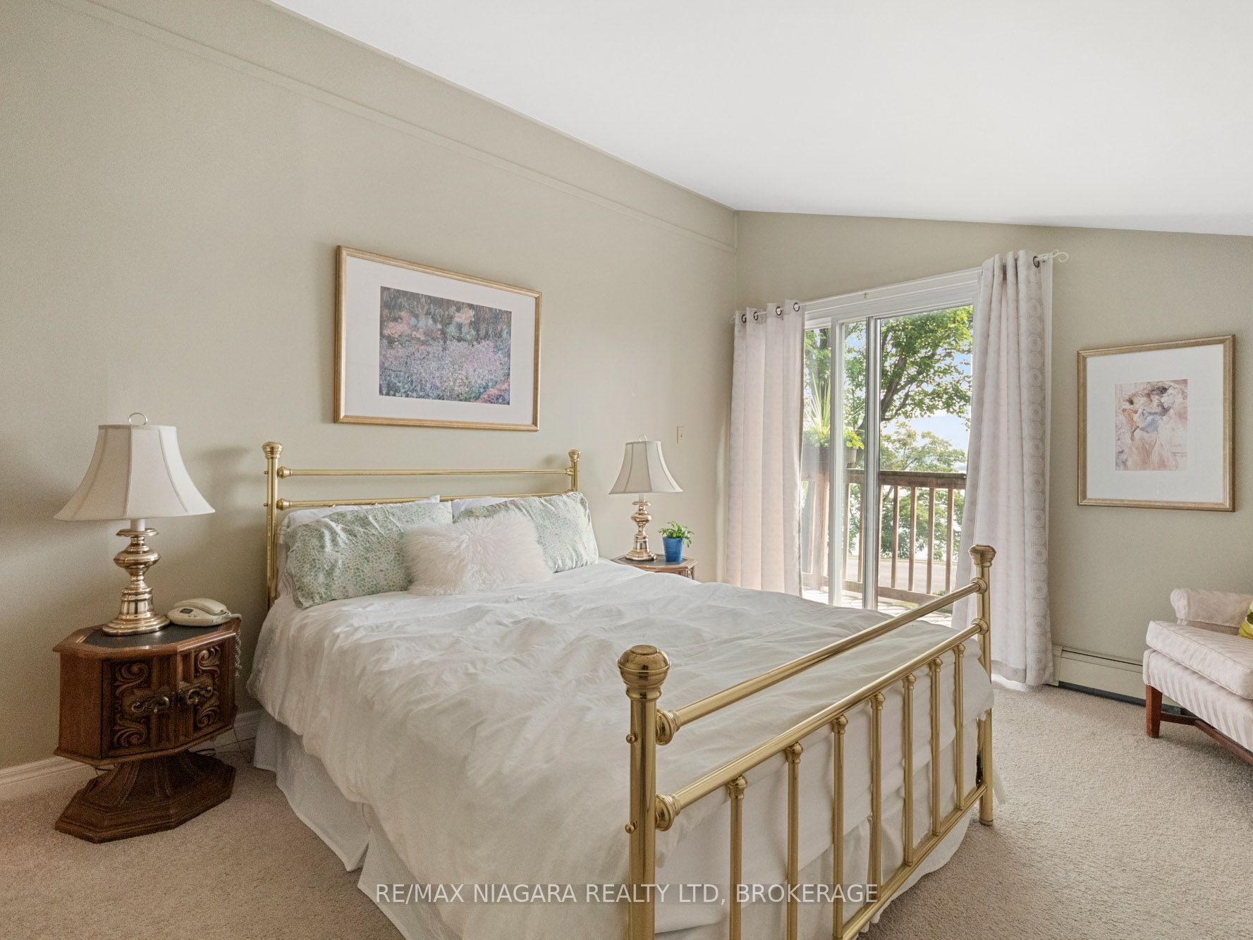 735 Niagara Boulevard Property Photo 25