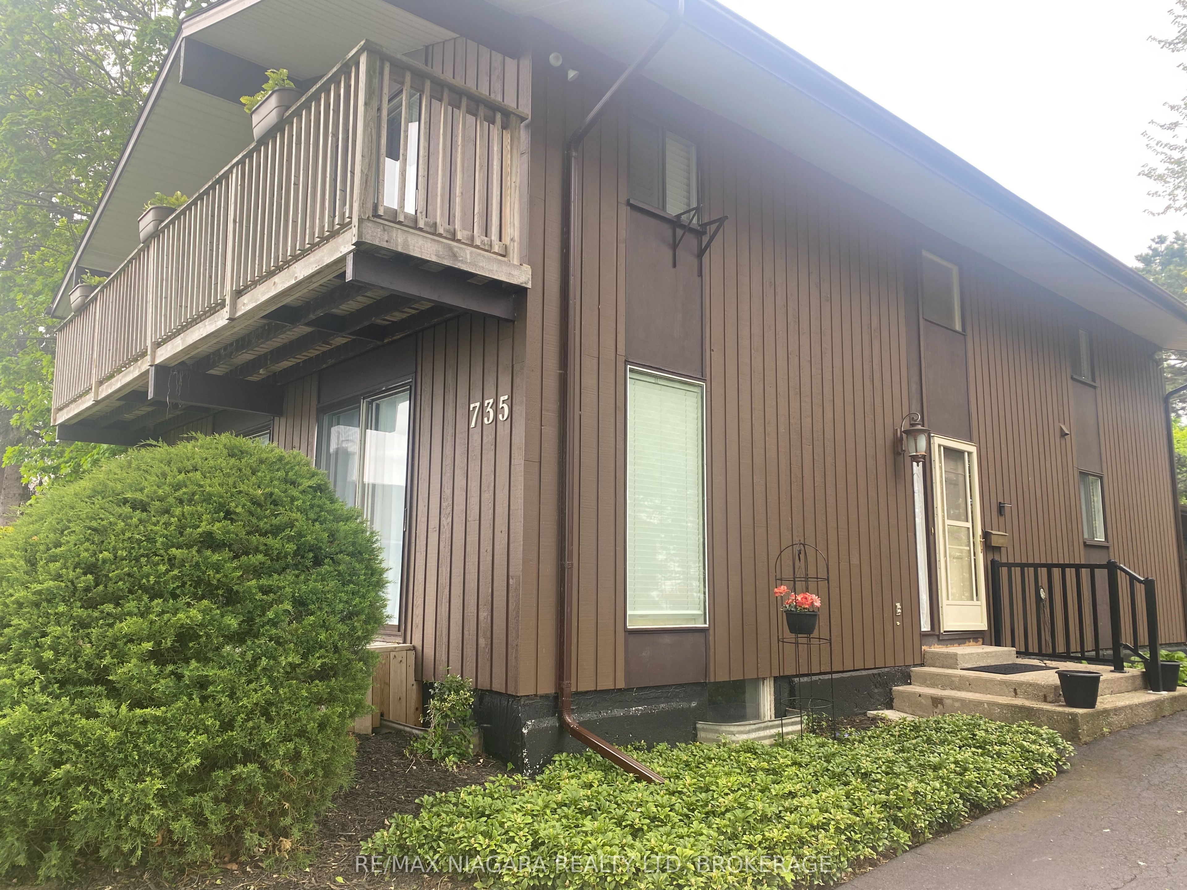 735 Niagara Boulevard Property Photo 48