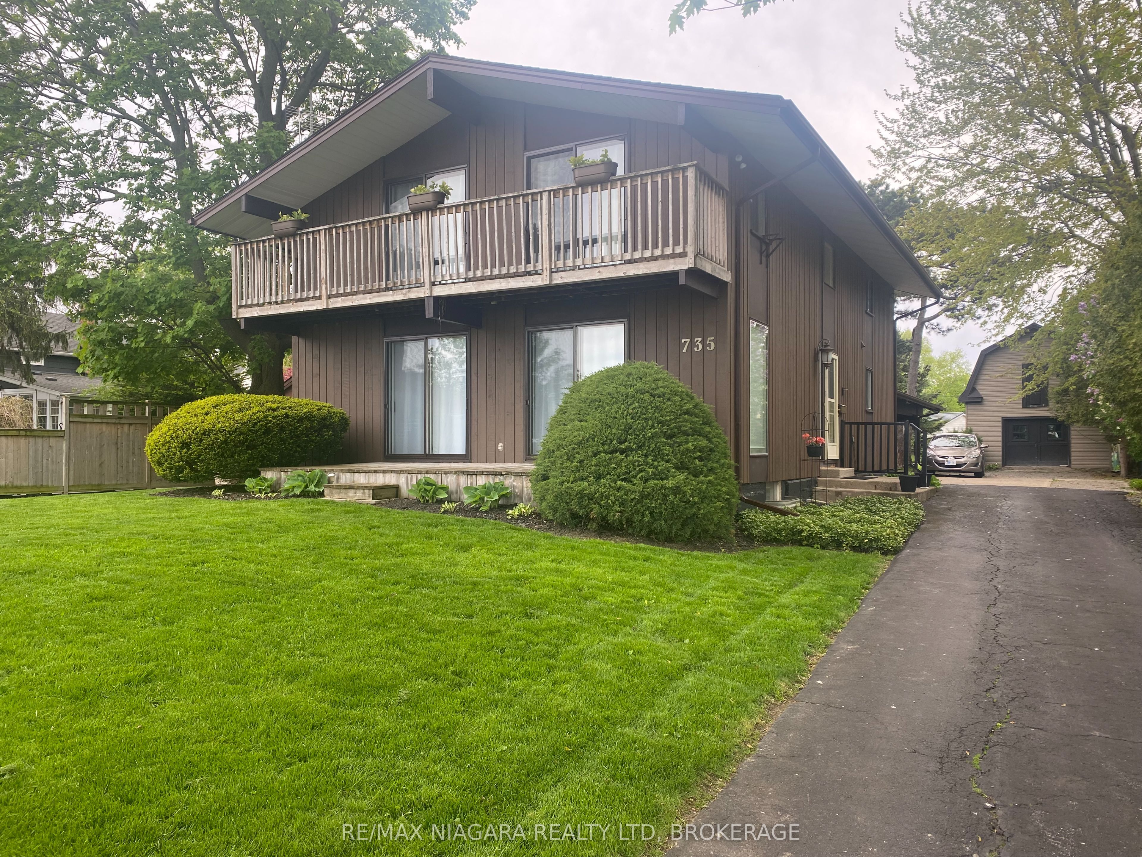 735 Niagara Boulevard Property Photo 49