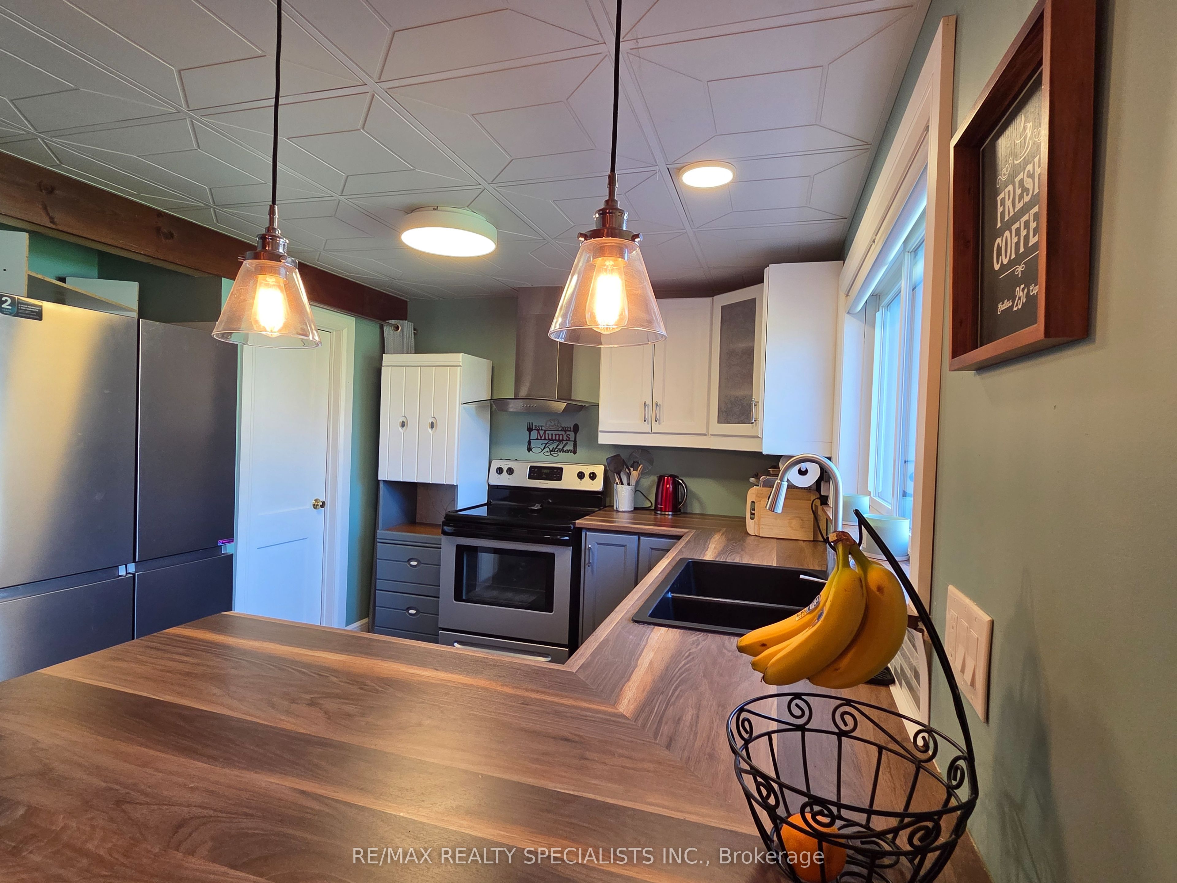 112 Indian Road Property Photo 8