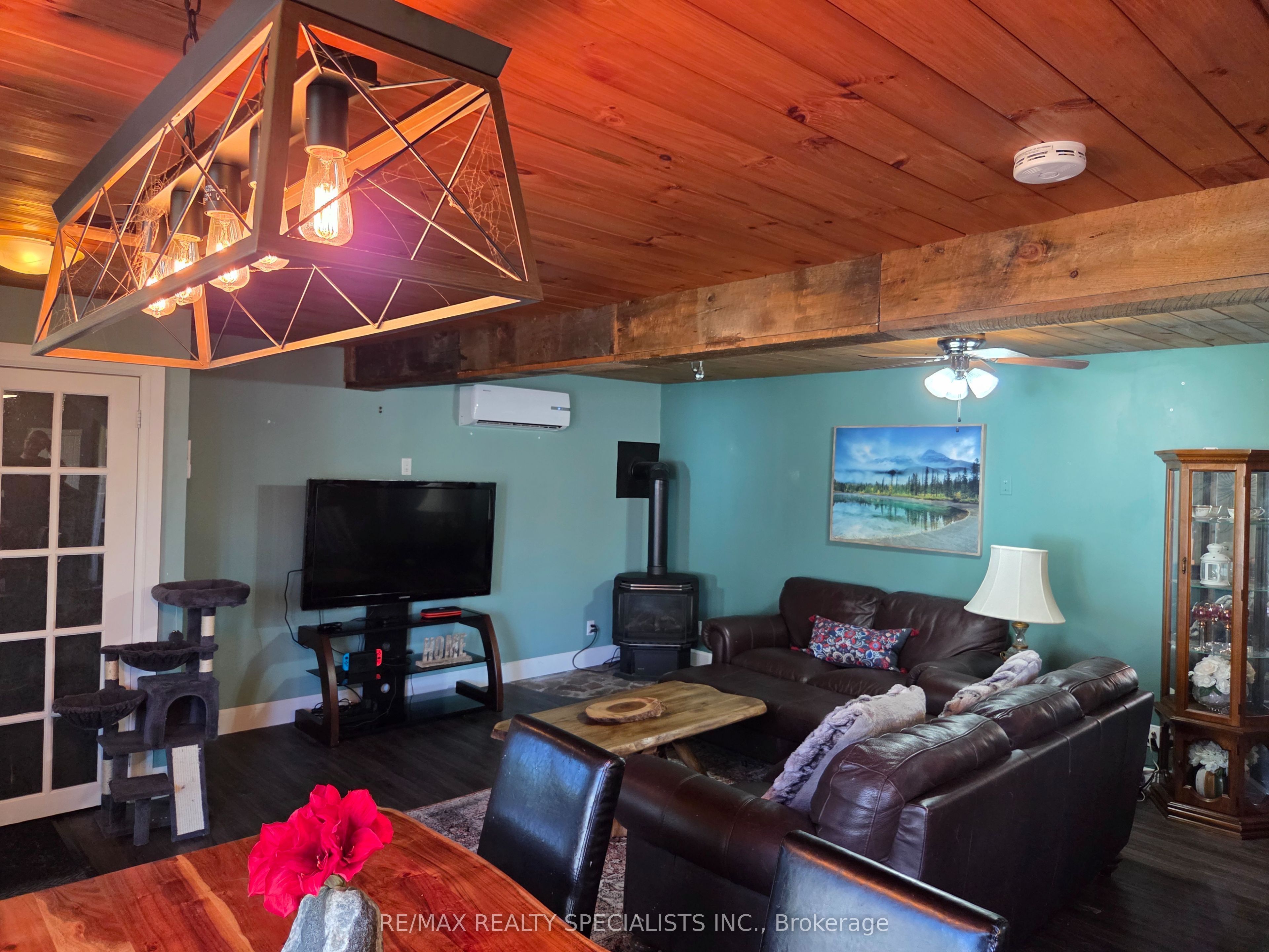112 Indian Road Property Photo 16