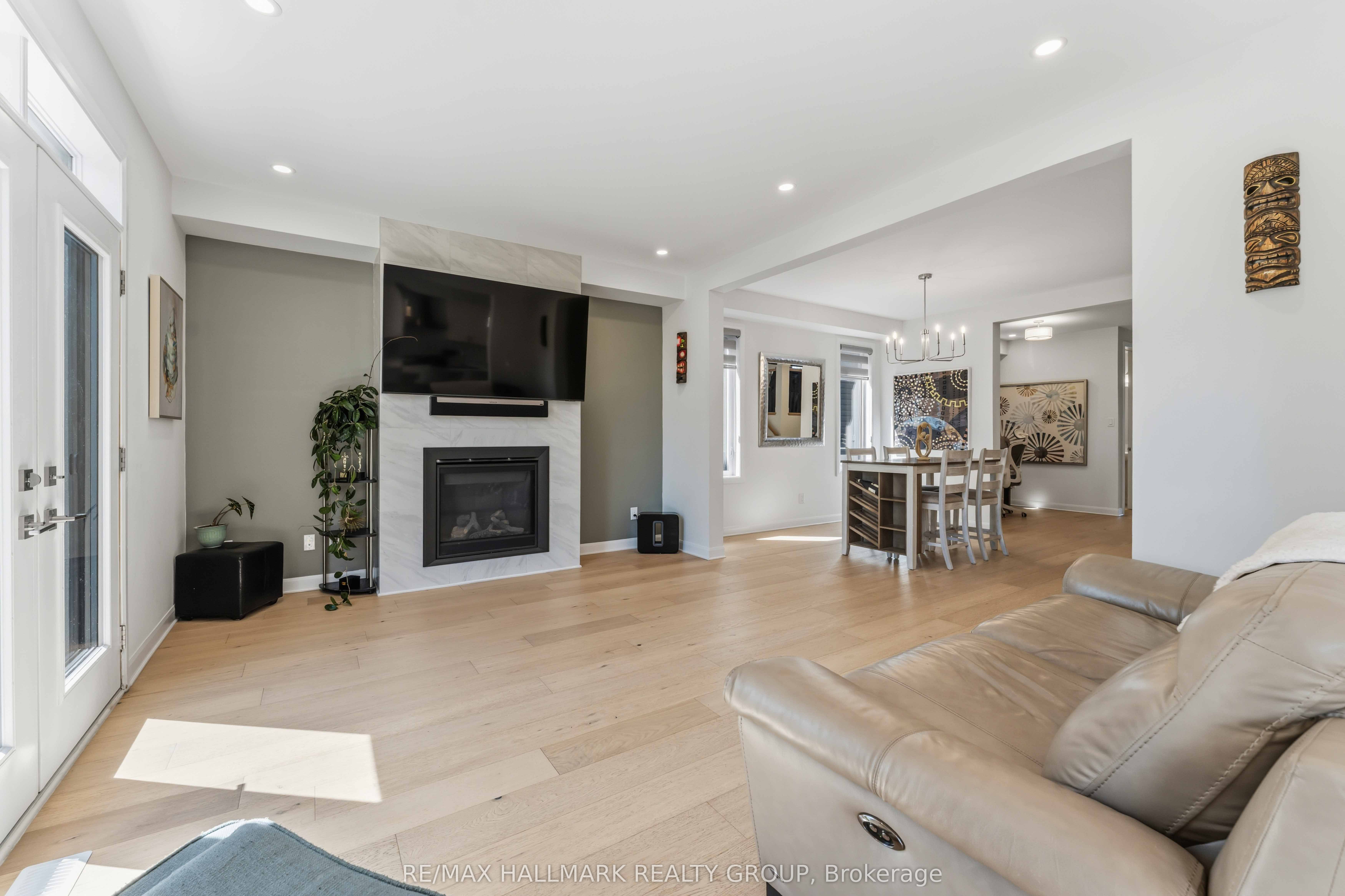 1014 Jubilation Court Property Photo 13