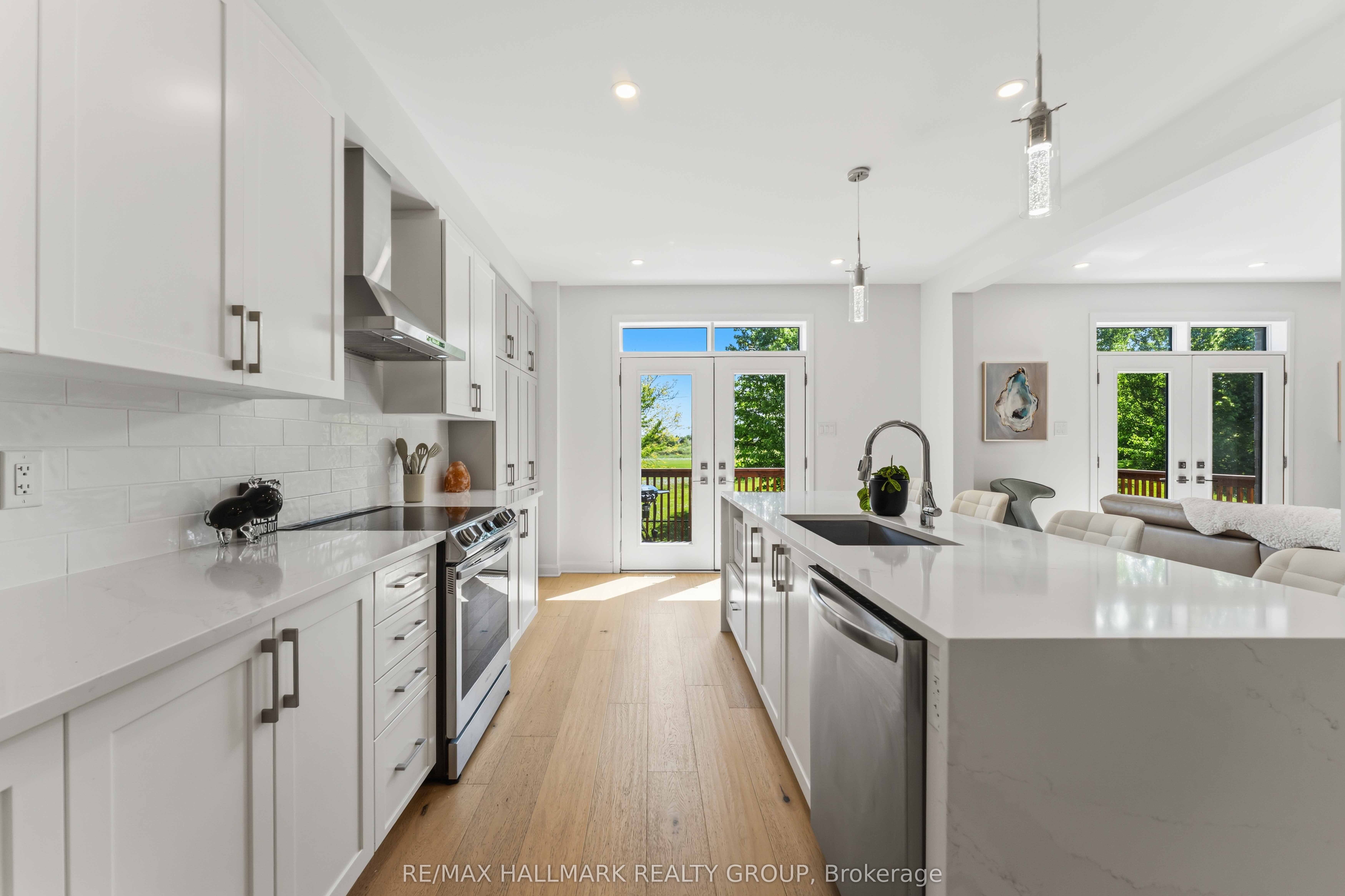 1014 Jubilation Court Property Photo 16