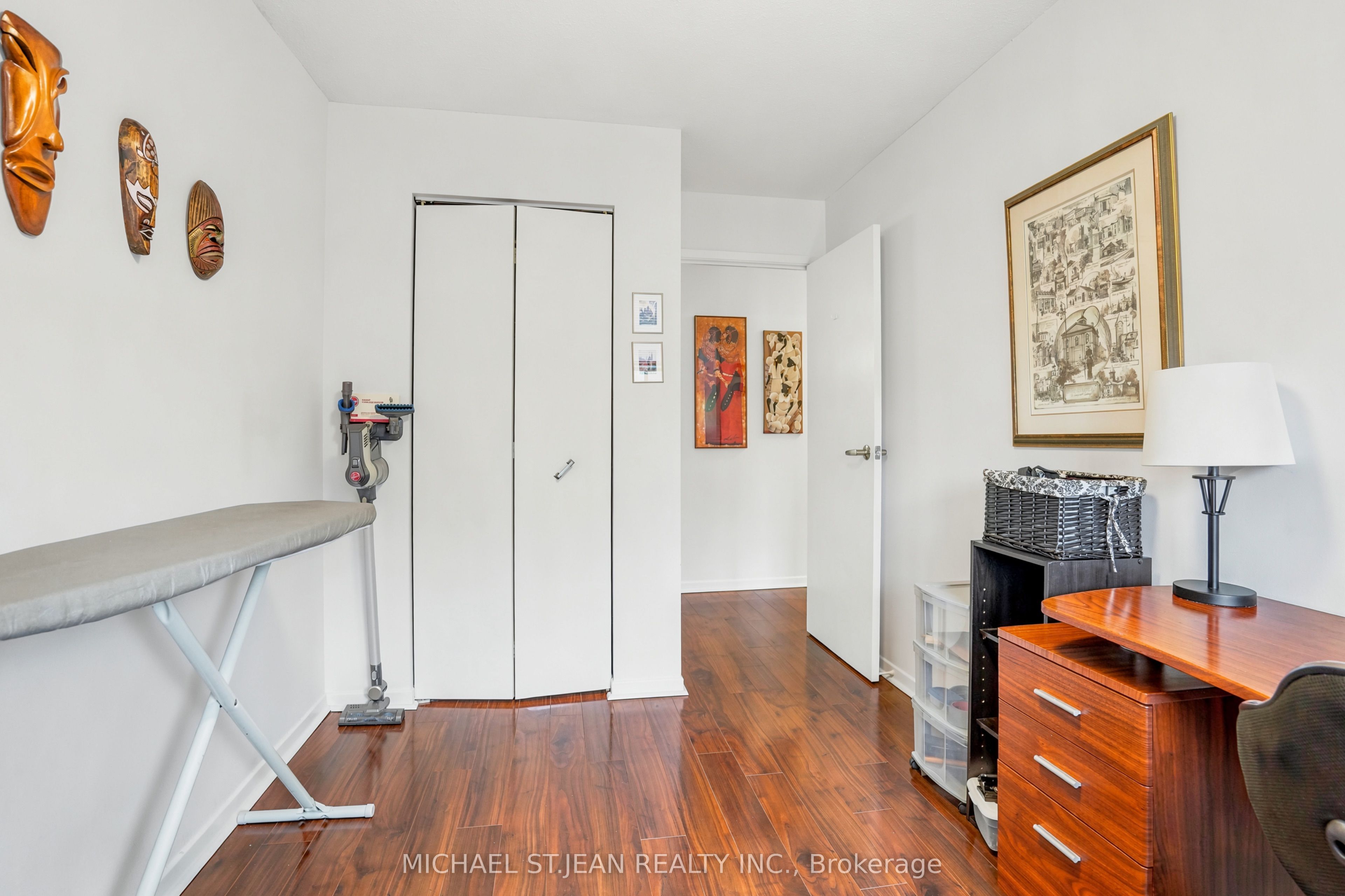 23 Main Street 404 Property Photo 15
