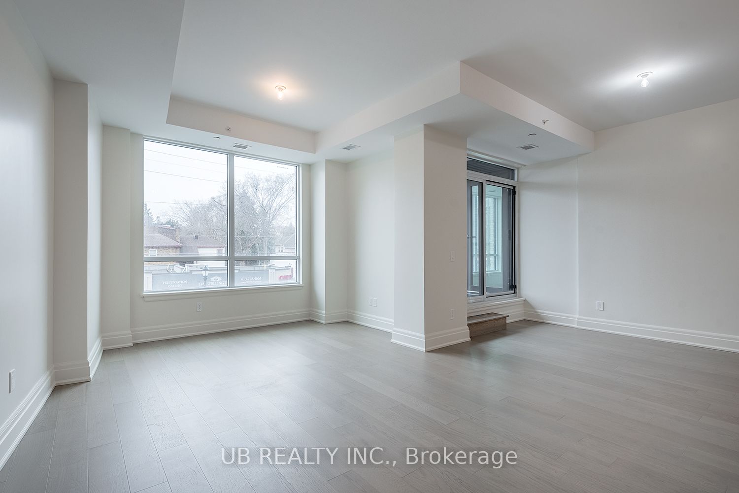 1451 Wellington Street W 202 Property Photo 25