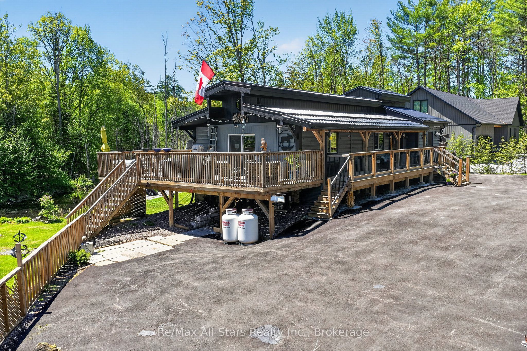 28 Pine Ridge Road