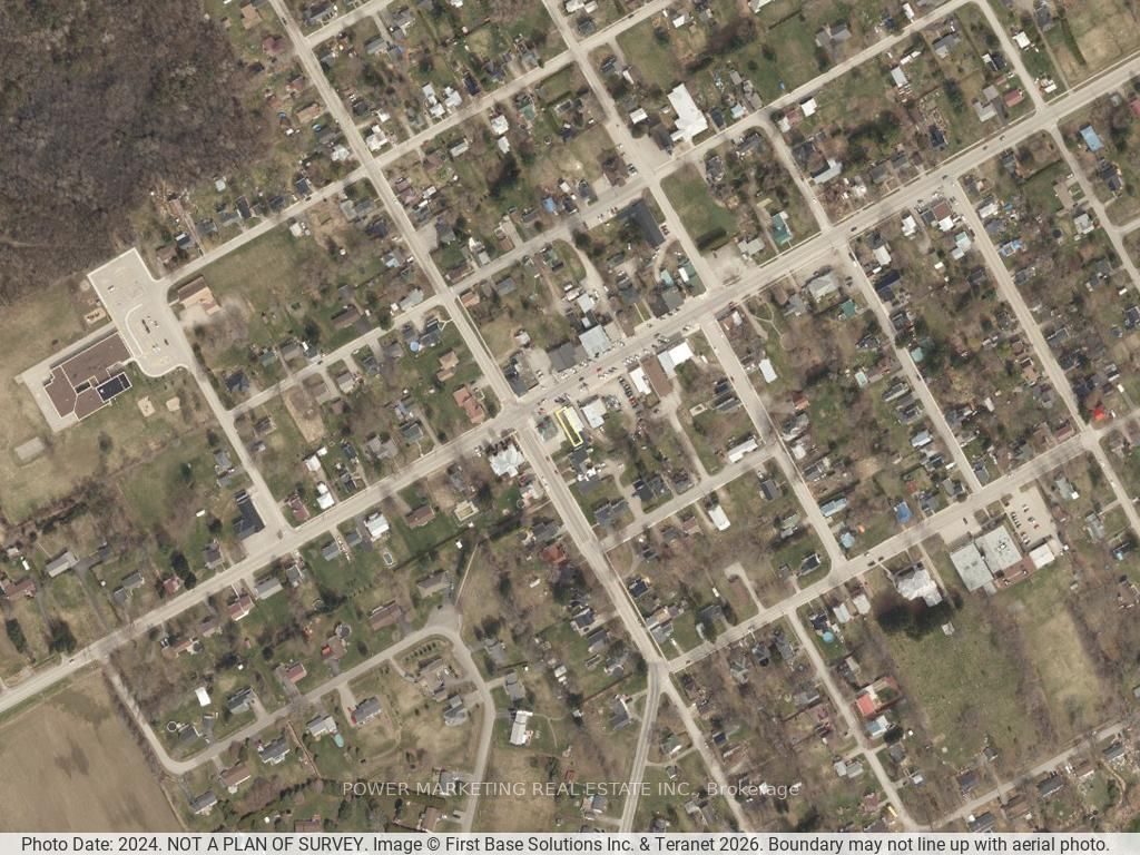 5 Main Street E Property Photo 3