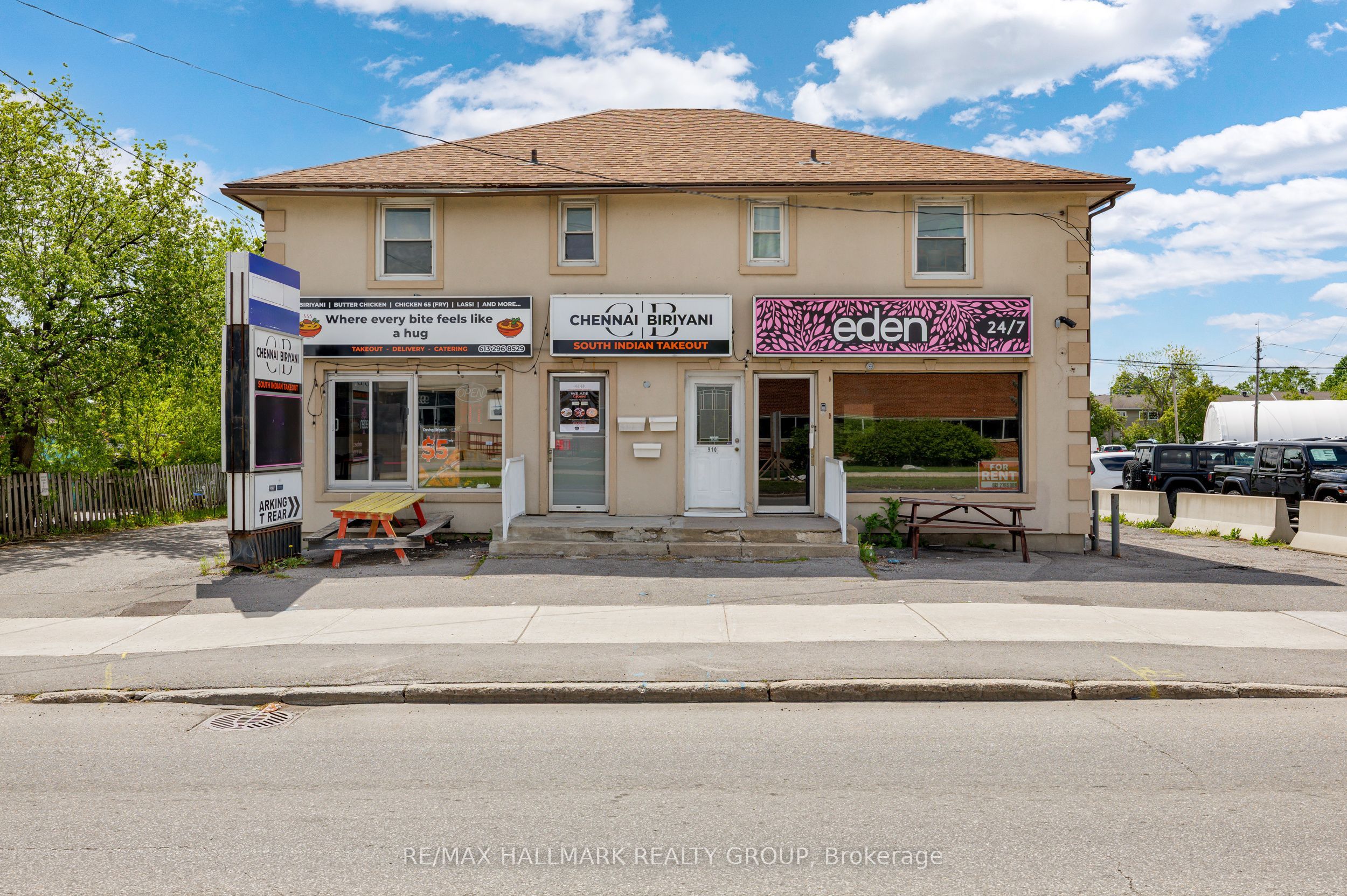 912 St Laurent Boulevard S Property Photo 1