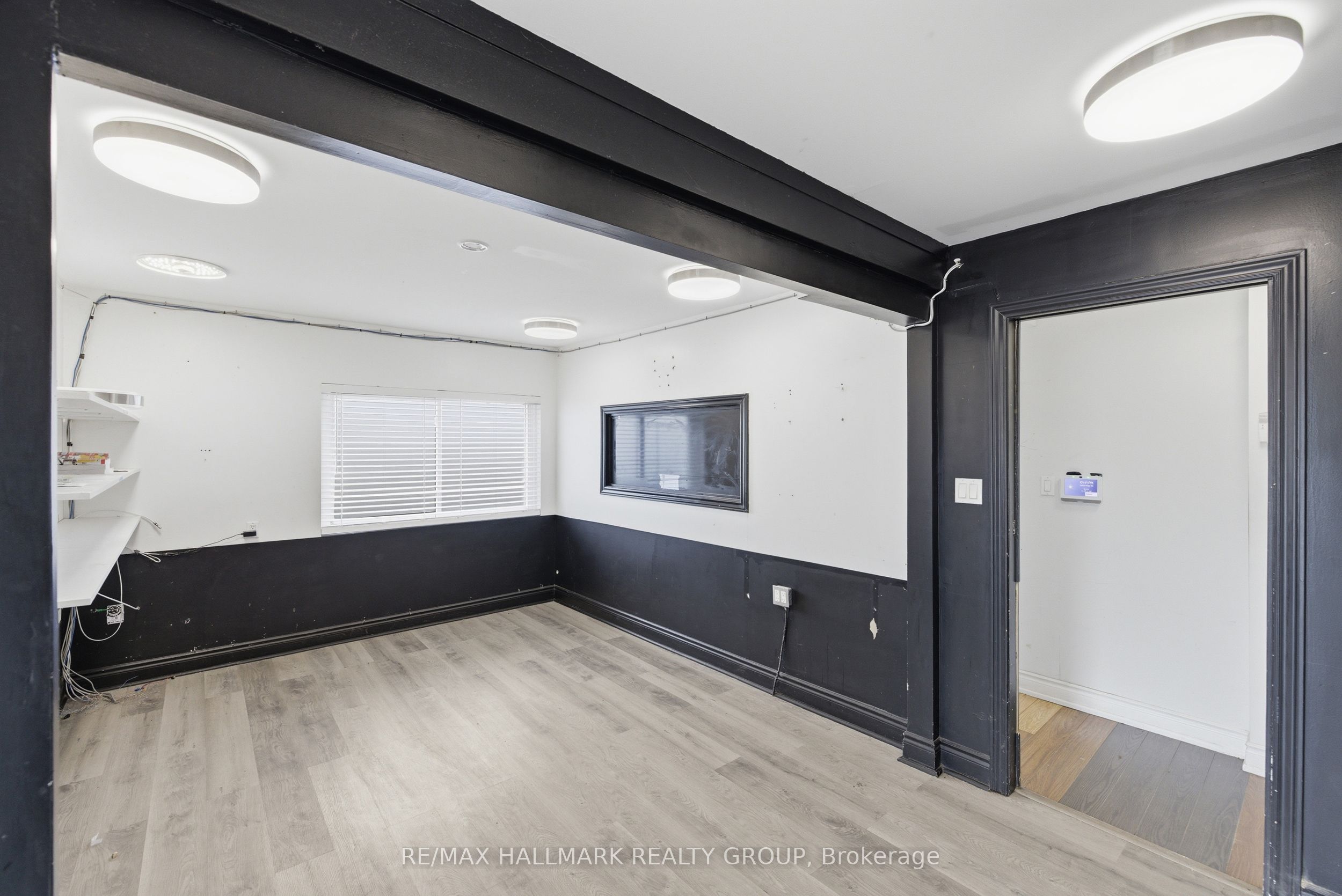 912 St Laurent Boulevard S Property Photo 10