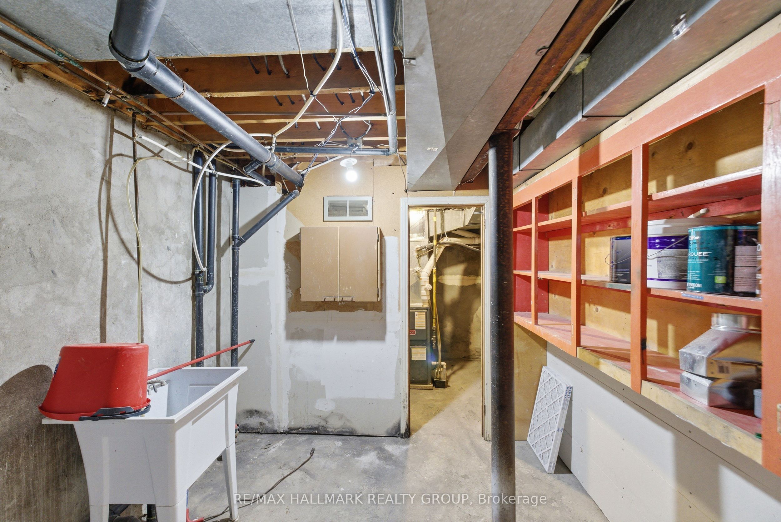 912 St Laurent Boulevard S Property Photo 17