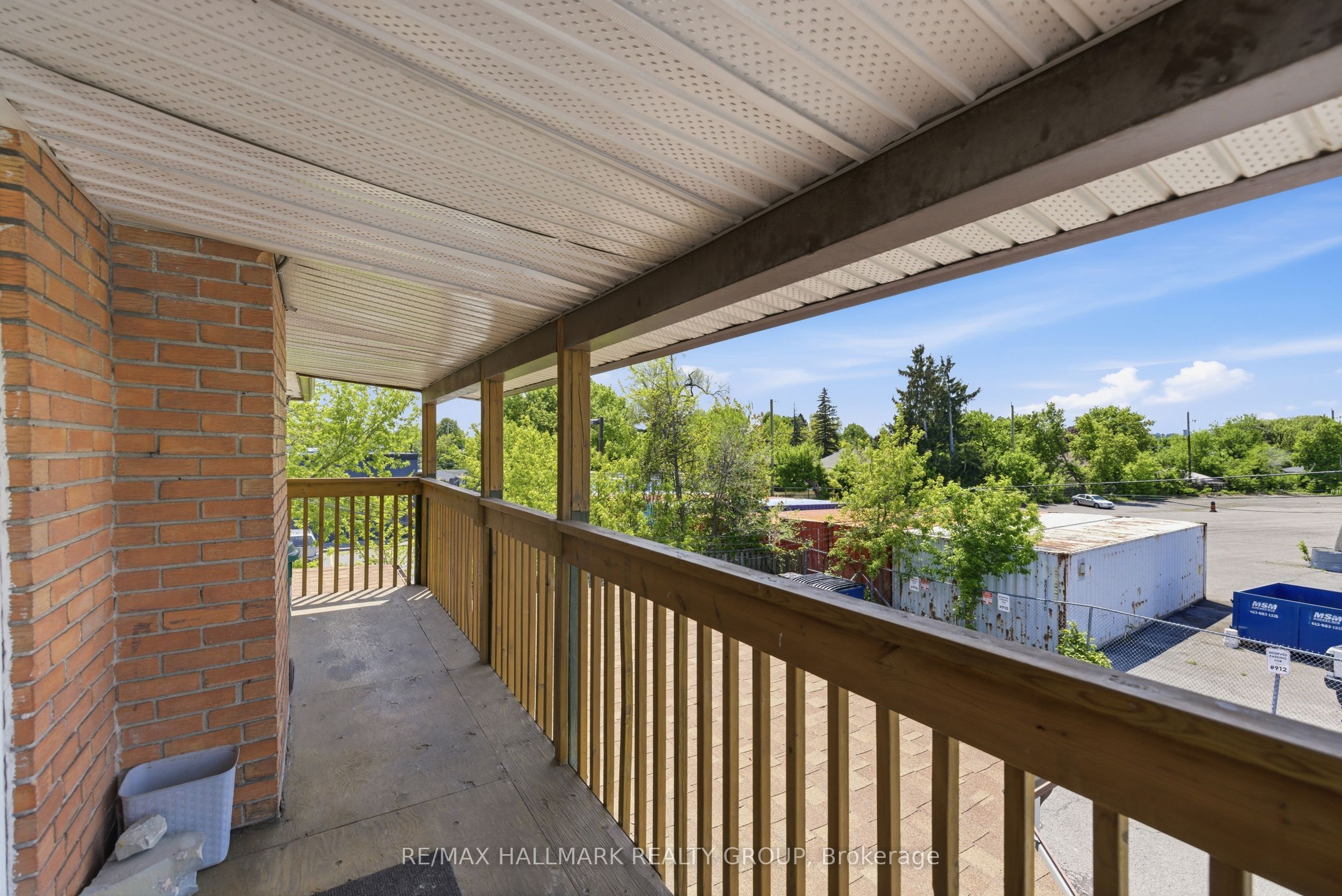 912 St Laurent Boulevard S Property Photo 27