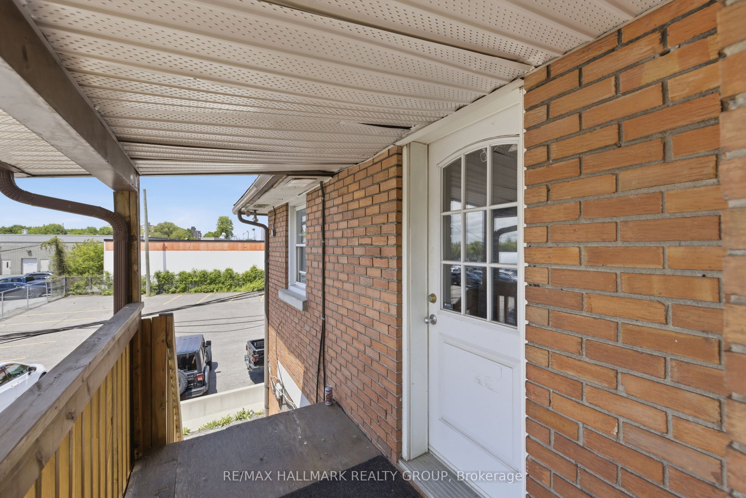 912 St Laurent Boulevard S Property Photo 37
