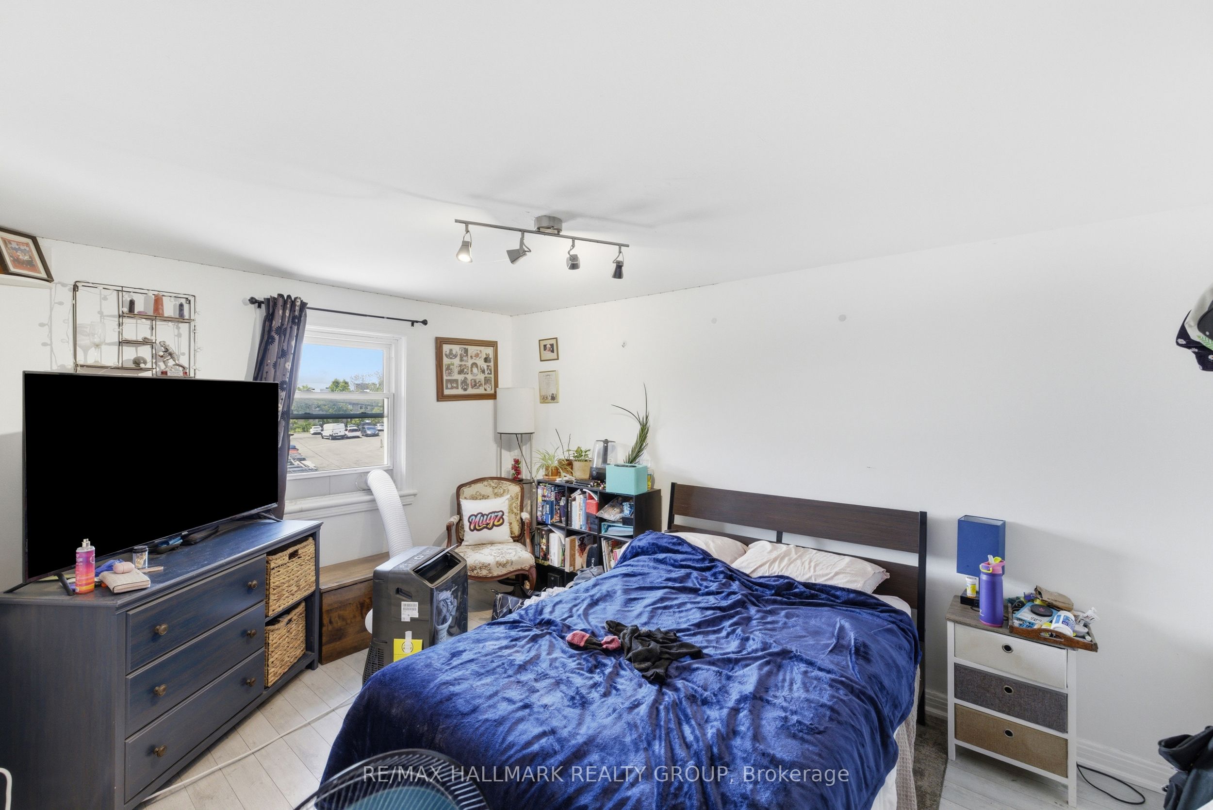 912 St Laurent Boulevard S Property Photo 43