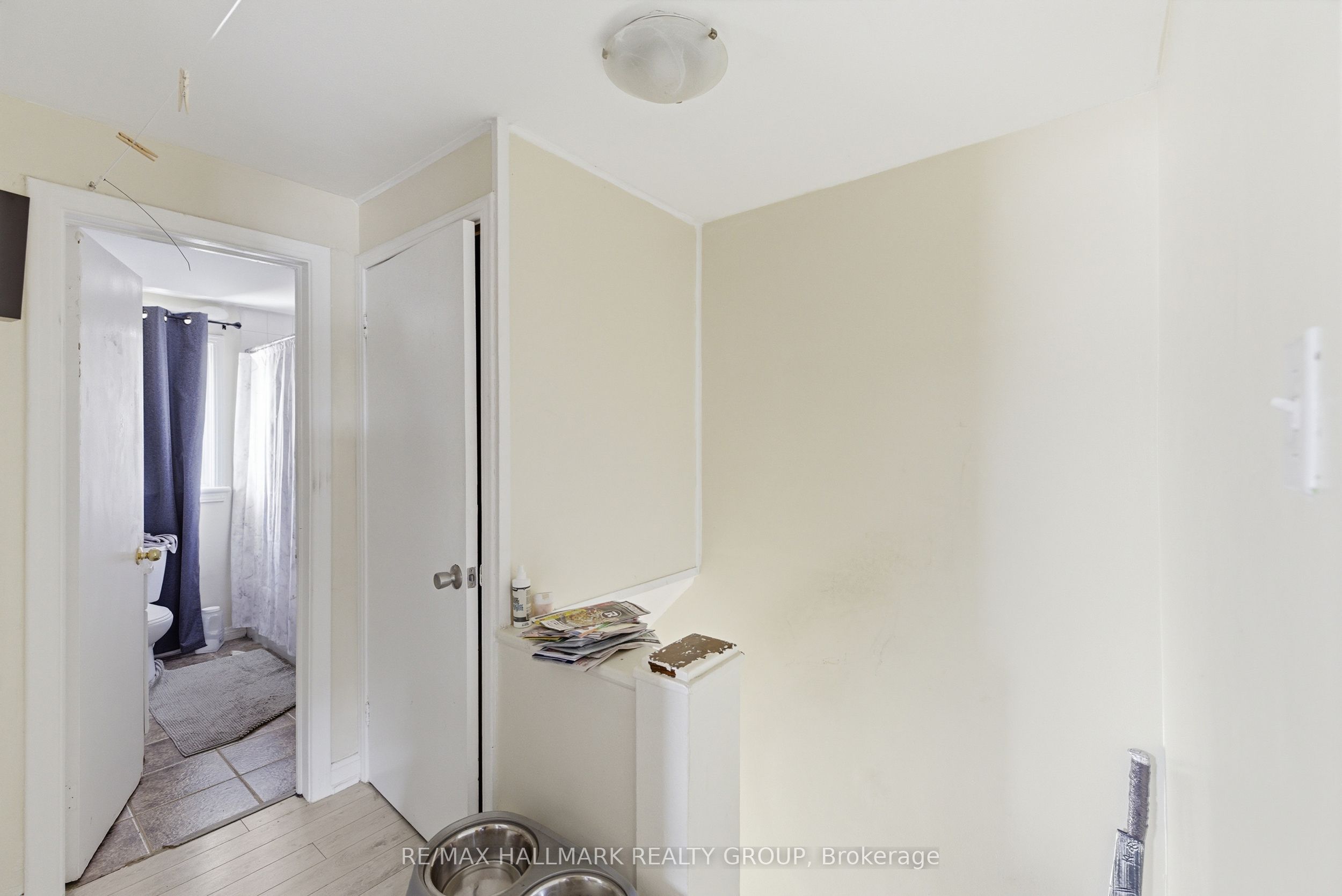 912 St Laurent Boulevard S Property Photo 45