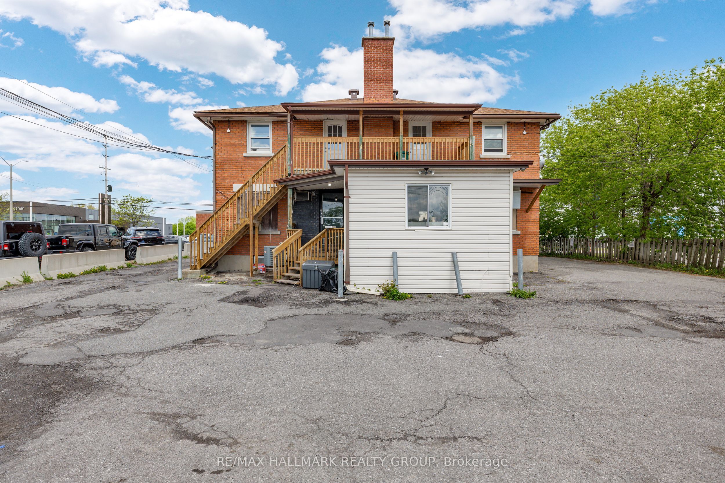 912 St Laurent Boulevard S Property Photo 46