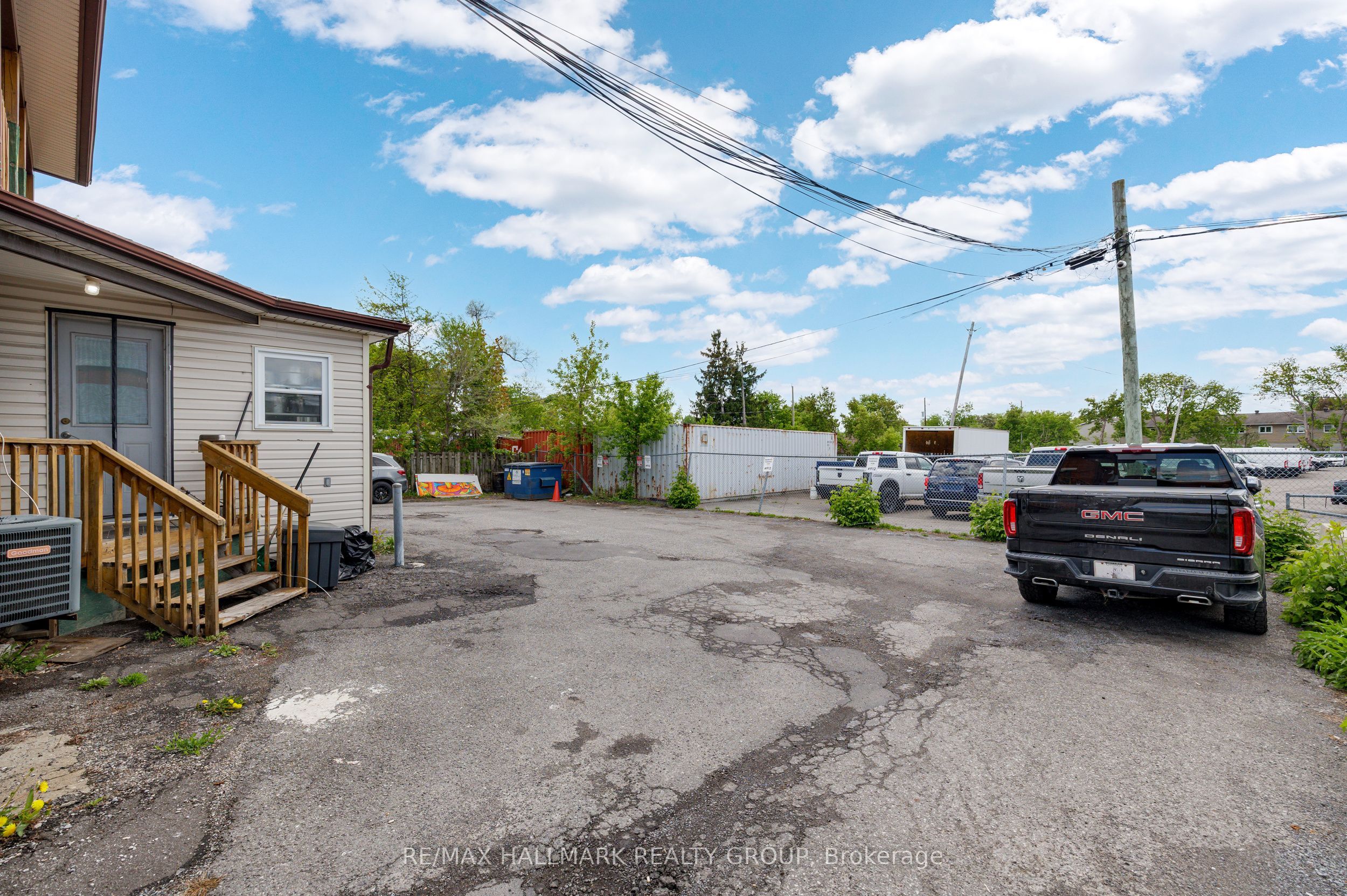912 St Laurent Boulevard S Property Photo 49