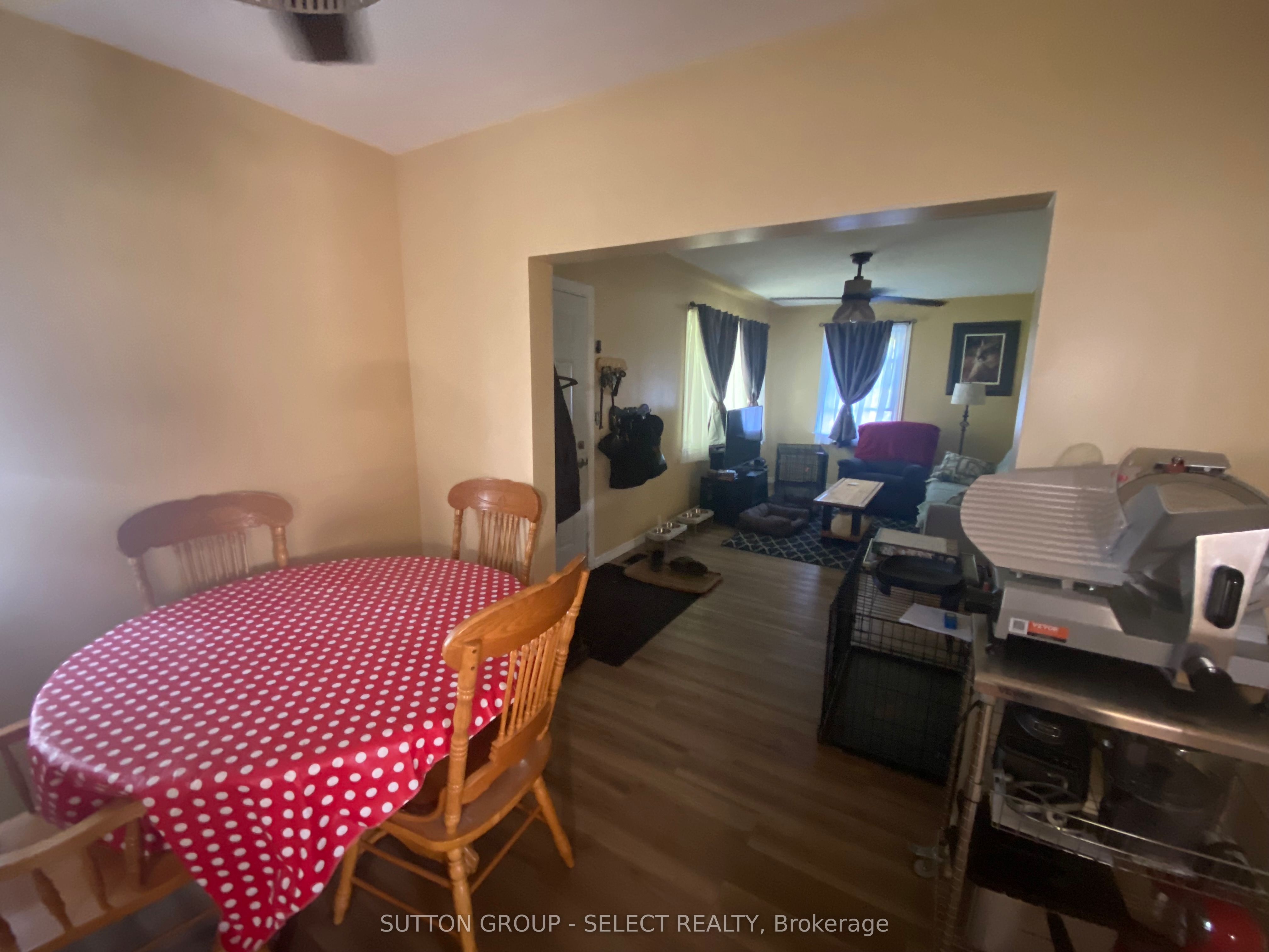 9 Prince Albert Street Property Photo 8
