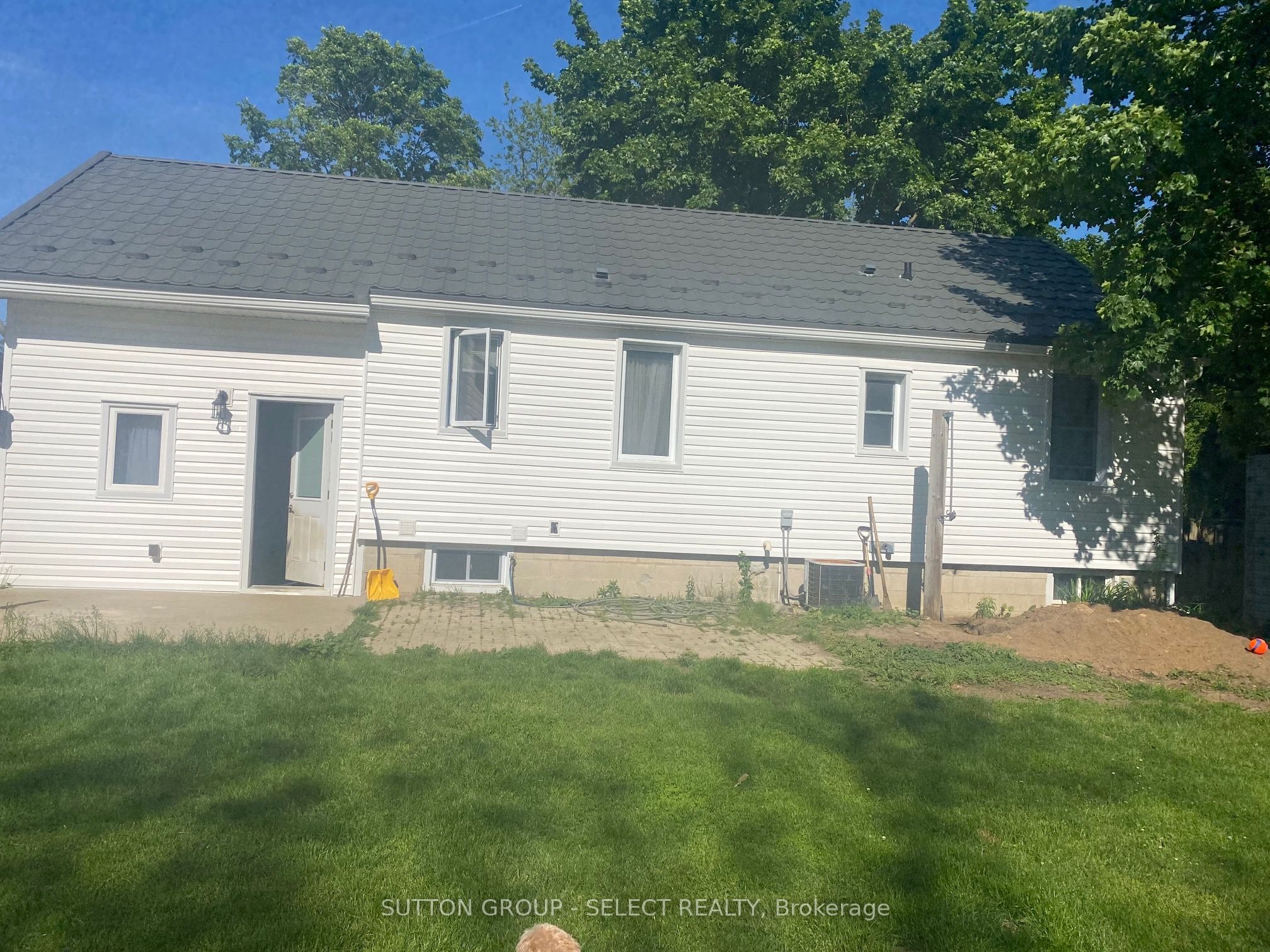 9 Prince Albert Street Property Photo 21