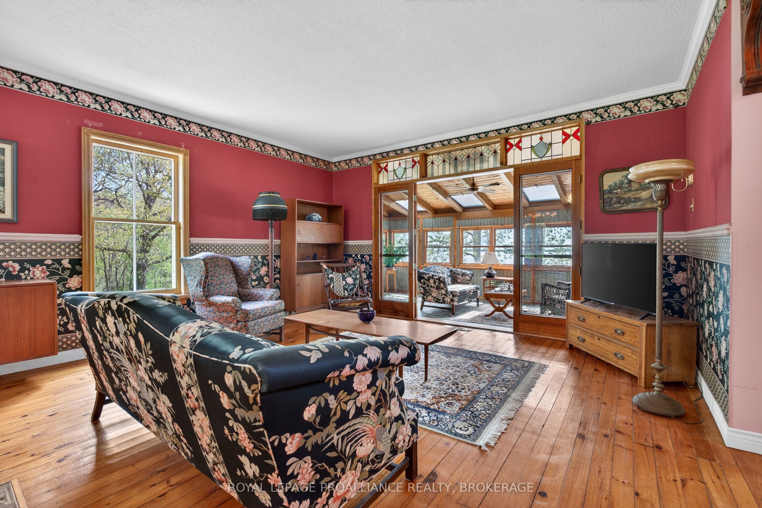 1295 Highway 2 Property Photo 5