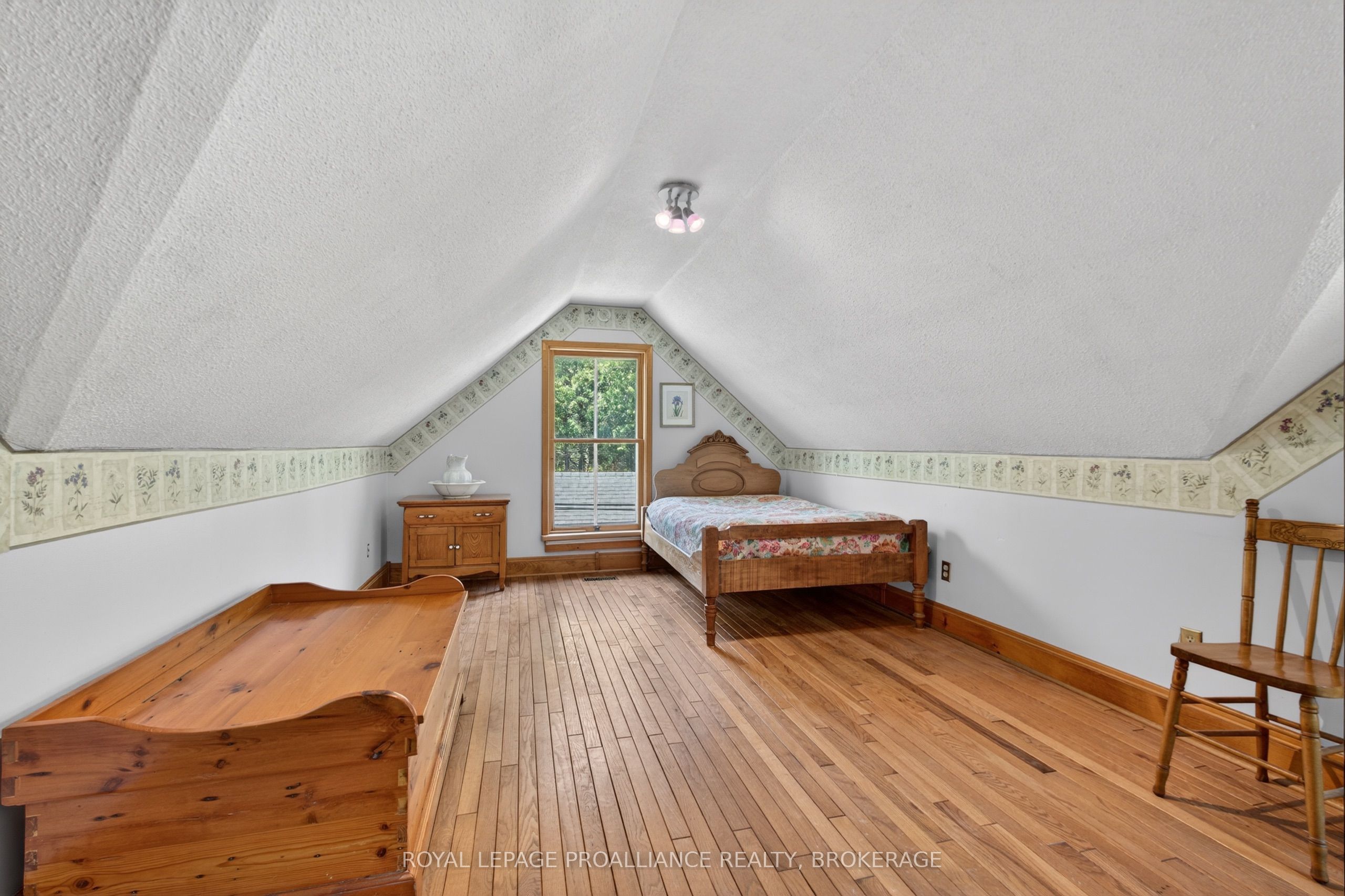 1295 Highway 2 Property Photo 15