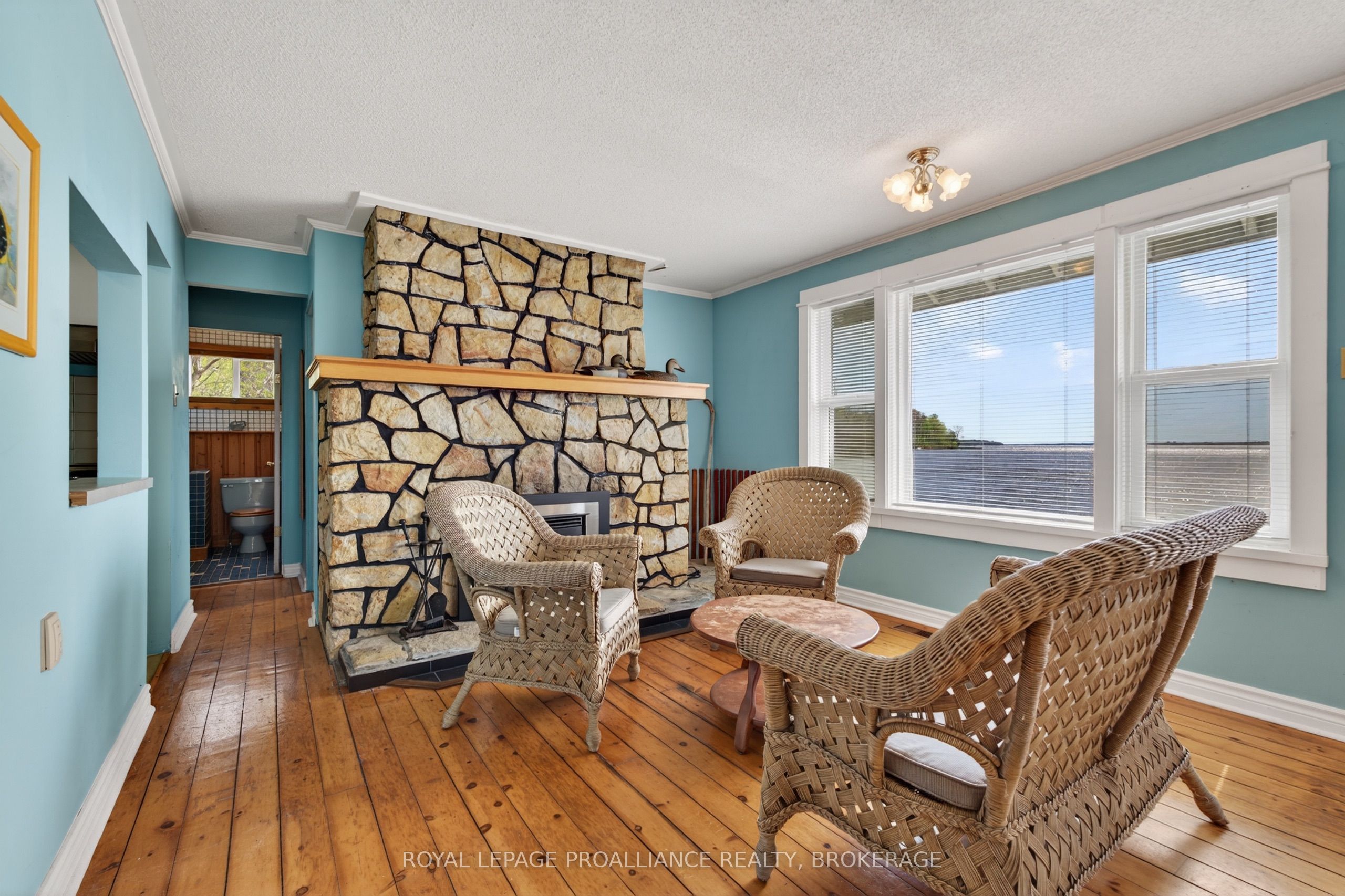 1295 Highway 2 Property Photo 22