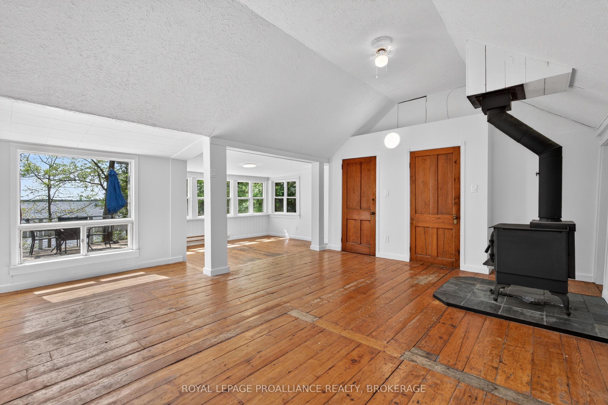 1295 Highway 2 Property Photo 37