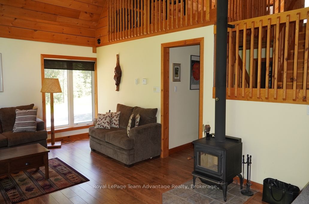 768 Hurdville Road Property Photo 7