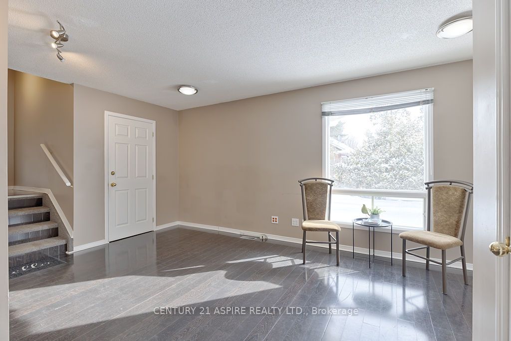 2889 Petawawa Boulevard Property Photo 8